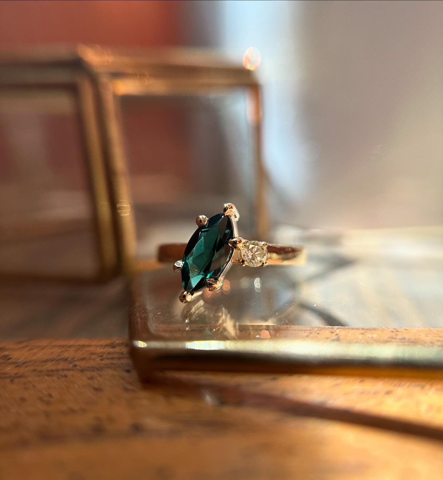 Sweet emerald dreams 💭

.
.
.
.
.
.
#giadorfinejewelry &nbsp;#nashvillejeweler #nashvillefashion #shoplocalnash #nashvillelocal #nashville #finejewelry #futureheirlooms #emerald #greenemerald #heirloomdiamond #heirloomreset #gemstonering #gemstoneje