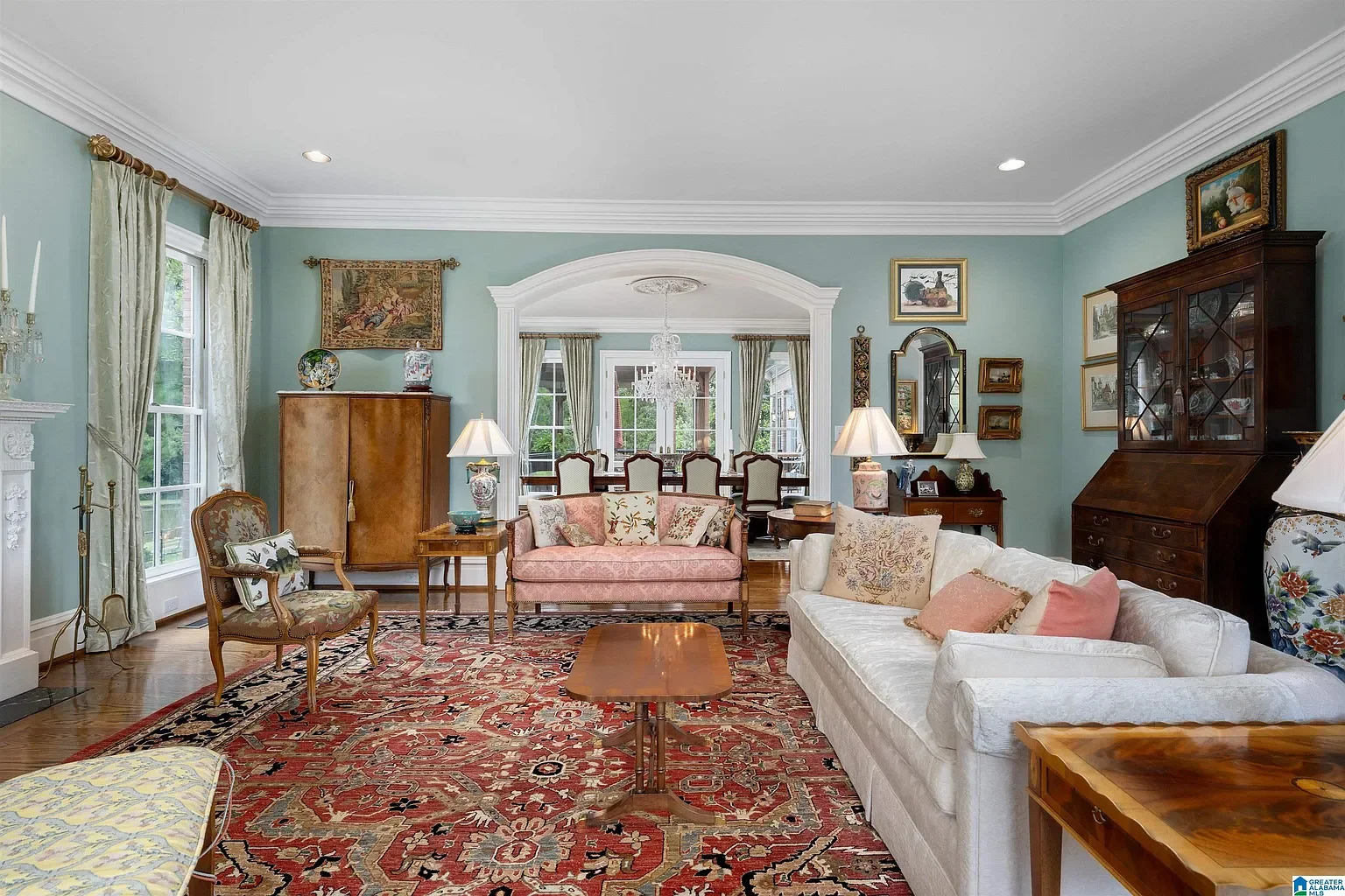 120 Lake Drive Mountain Brook AL _ Luxury Real Estate _Southern Homescd10db27e3ee8c0961cabd6e28b90667-uncropped_scaled_within_1536_1152.webp
