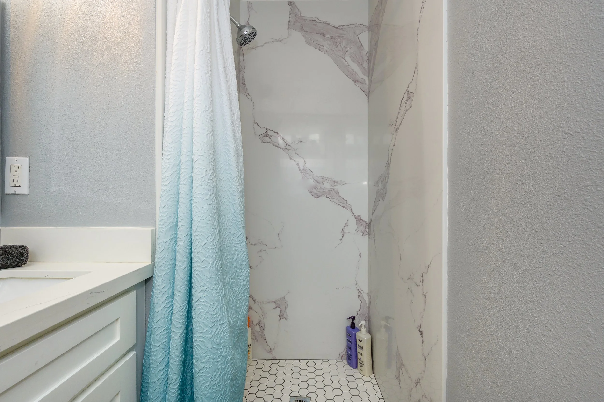 Downstairs Master Bath_3.jpg