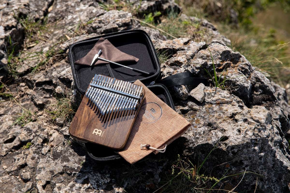 MEINL-Sonic-Energy-Solid-Kalimba-21-Toene-schwarze-Walnuss-KL2101S_096b6fd_600x600@2x.jpeg