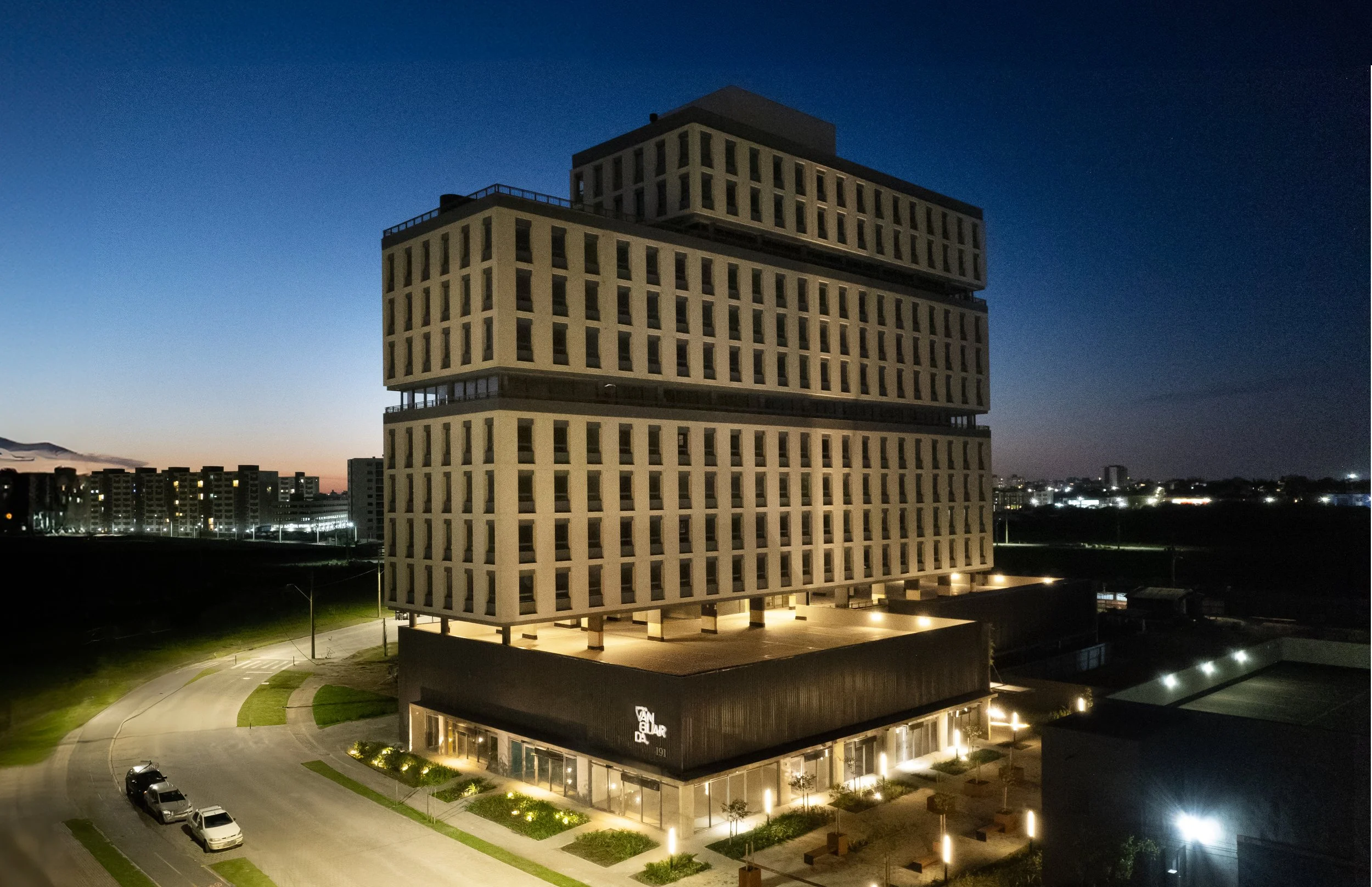 VANGUARDA DJI_0336 copyvVANGUARDA - Parque Una_.jpg