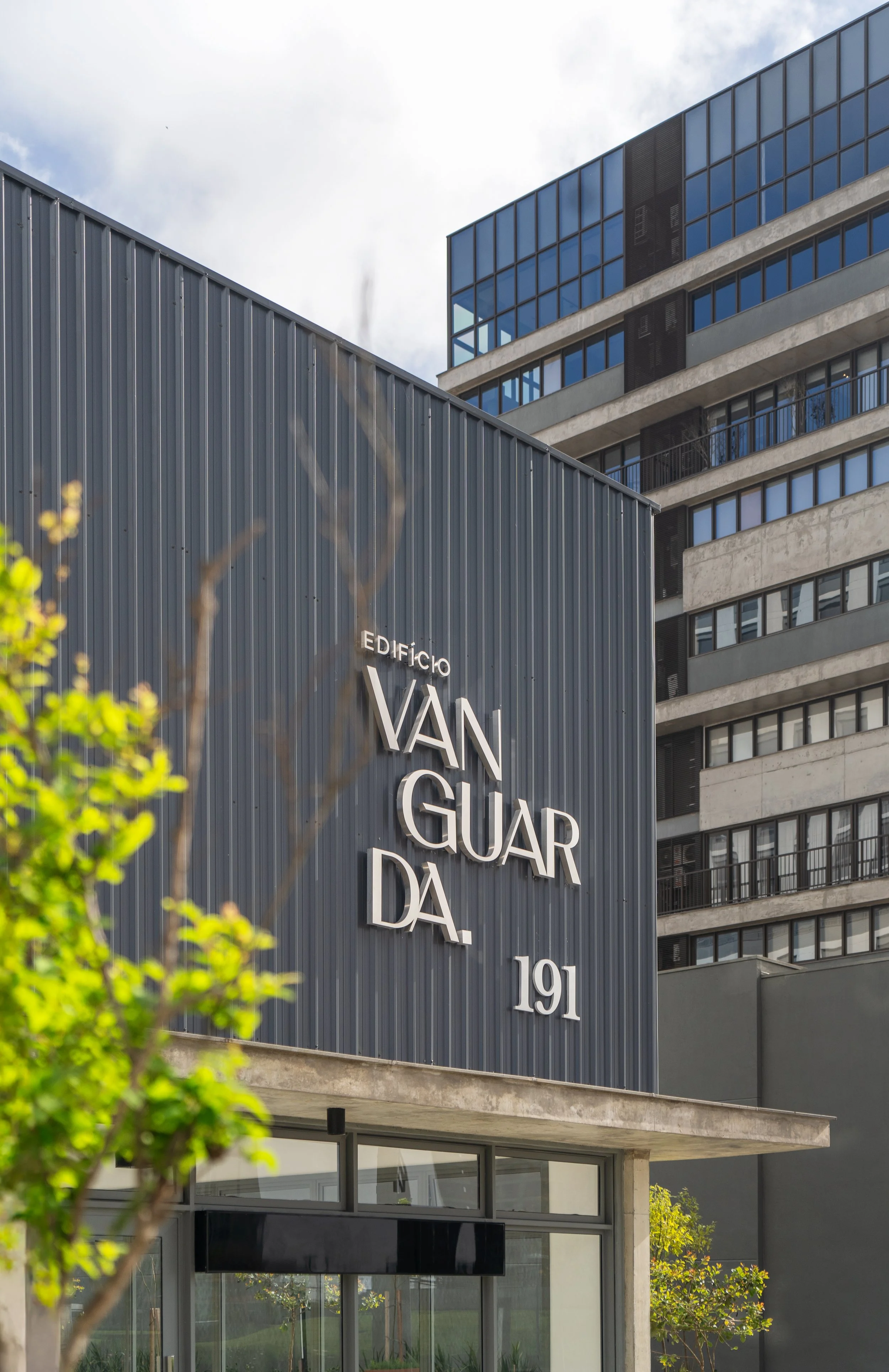 VANGUARDA _ROG2171vVANGUARDA - Parque Una_.jpg