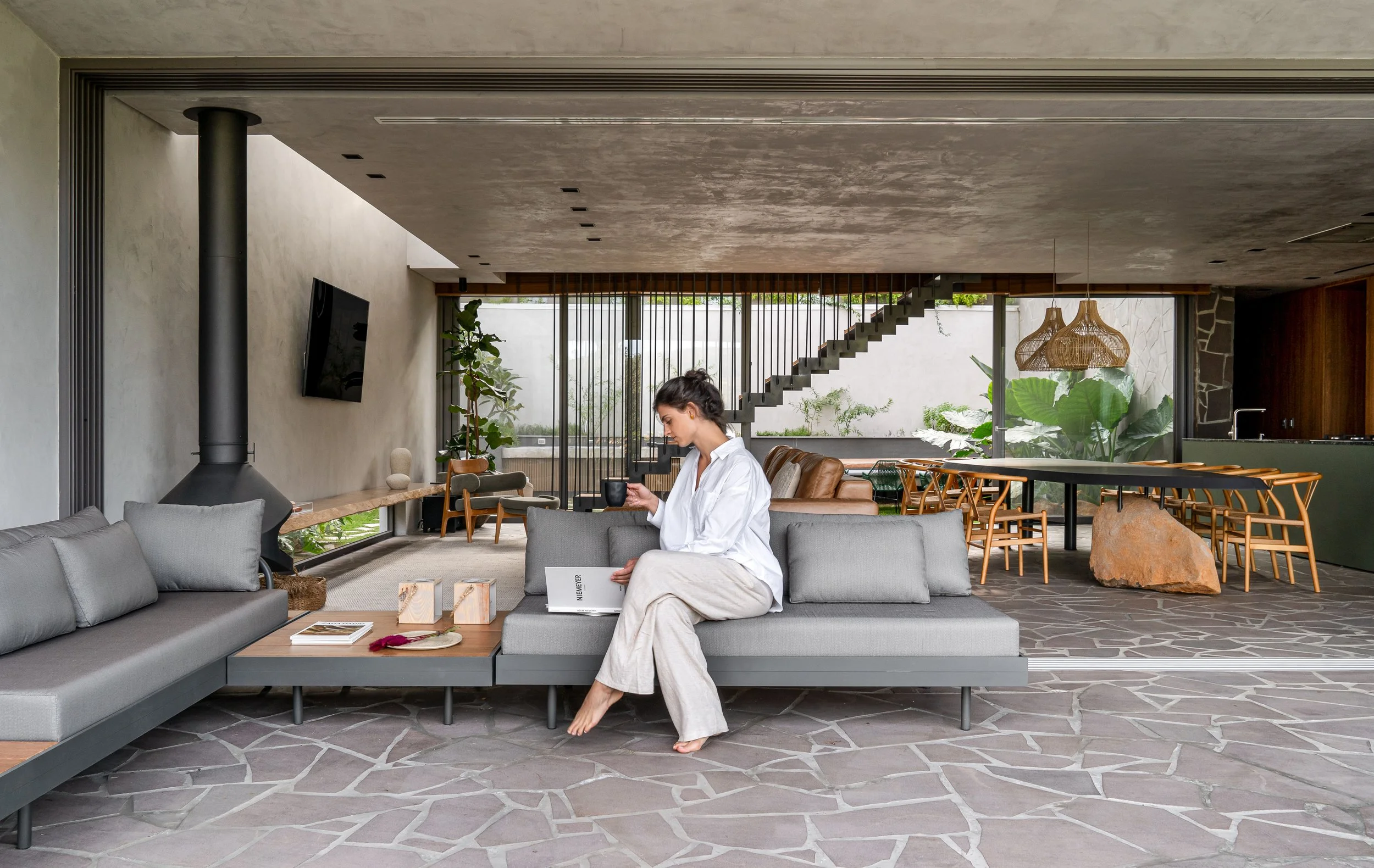 OSORIO_ROG5022 Studio Blocojpg.jpg