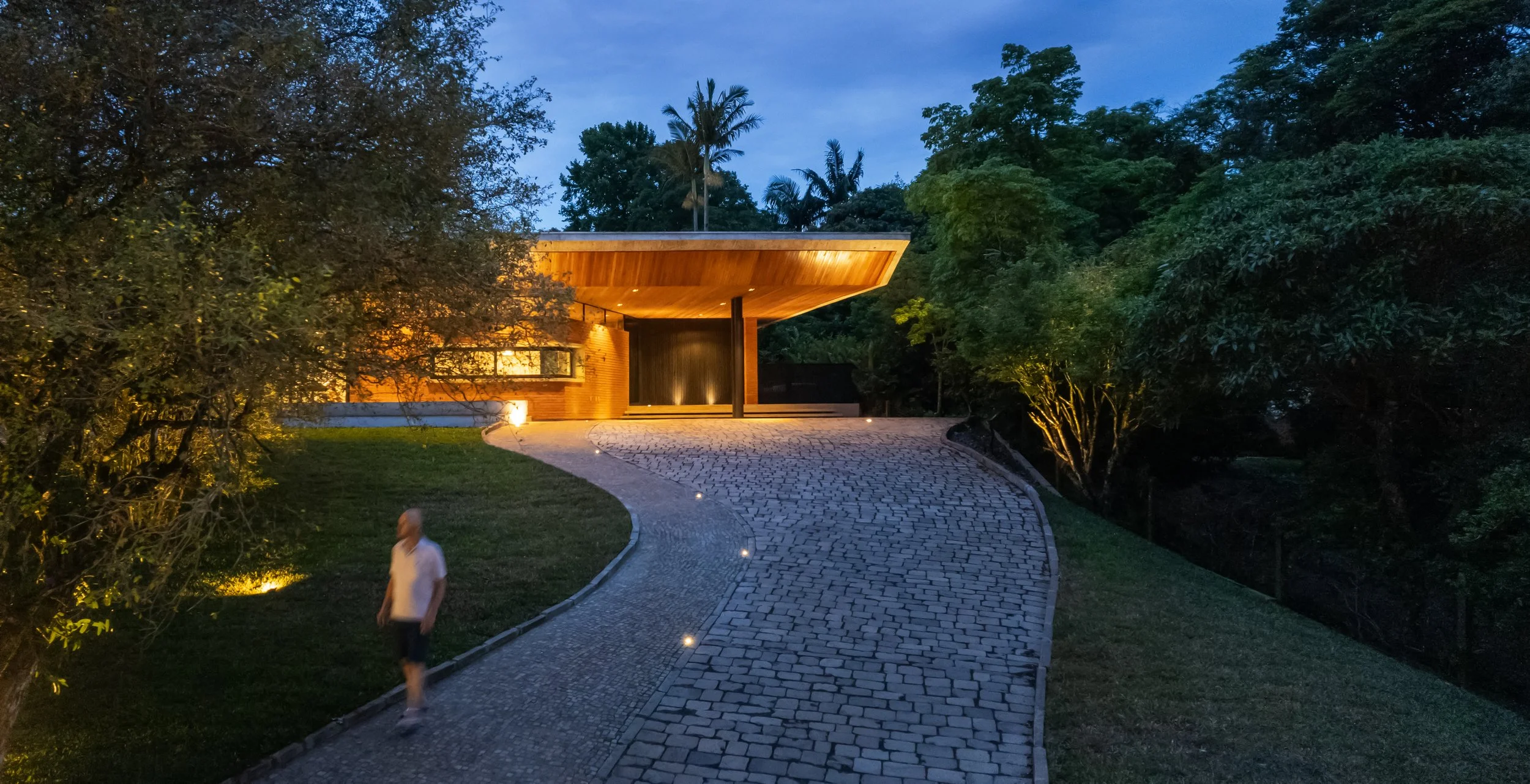  41Galeria 733 - Casa .jpg