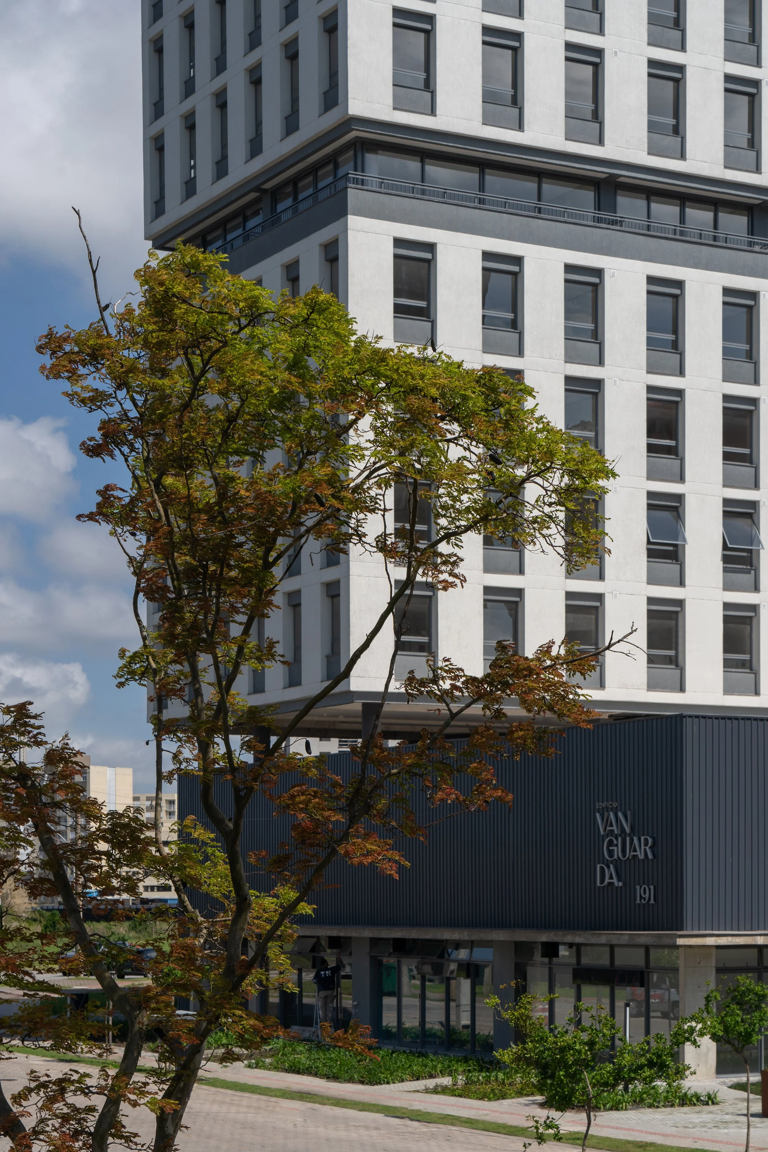 VANGUARDA _ROG1268vVANGUARDA - Parque Una_.jpg