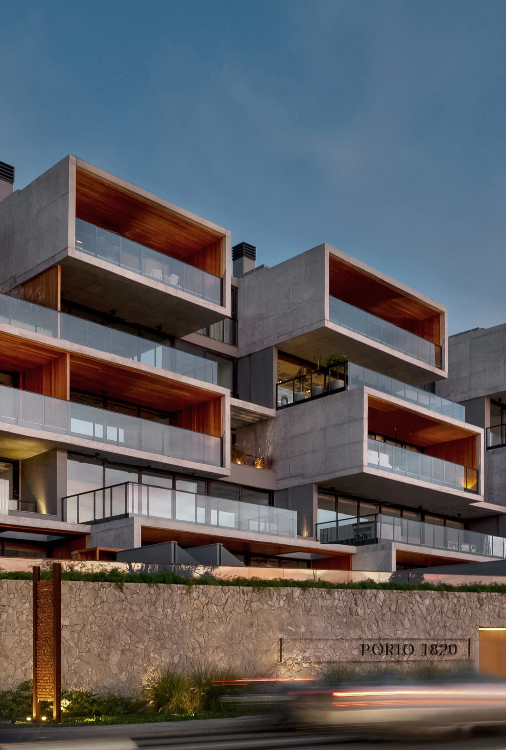 39 PORTO | 1820 _Smart! copy vertical .jpg