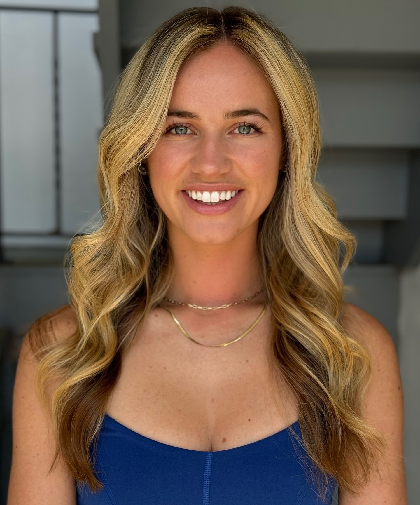 🌞Golden hour hair ✔️🌅 
&bull;
&bull;
&bull;
#GoldenHair #SummerHair #HairTransformation #NJToFL #TampaHairStylist #NewBeginnings #Balayage #HairGoals #HairInspo #HairColorist  #HairArtist #SalonLife #BehindTheChair #SummerVibes