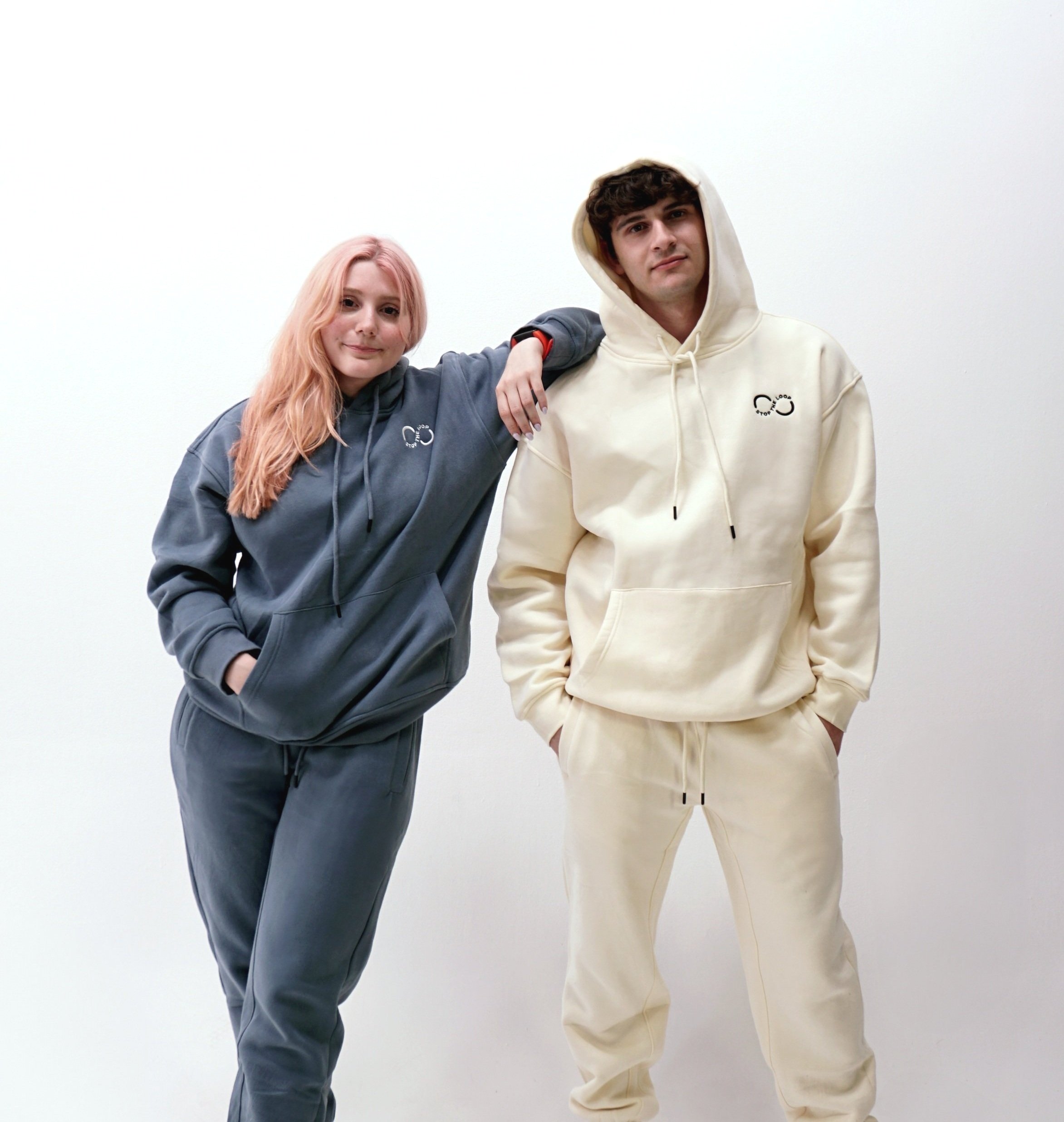 mismatched-pose.jpg