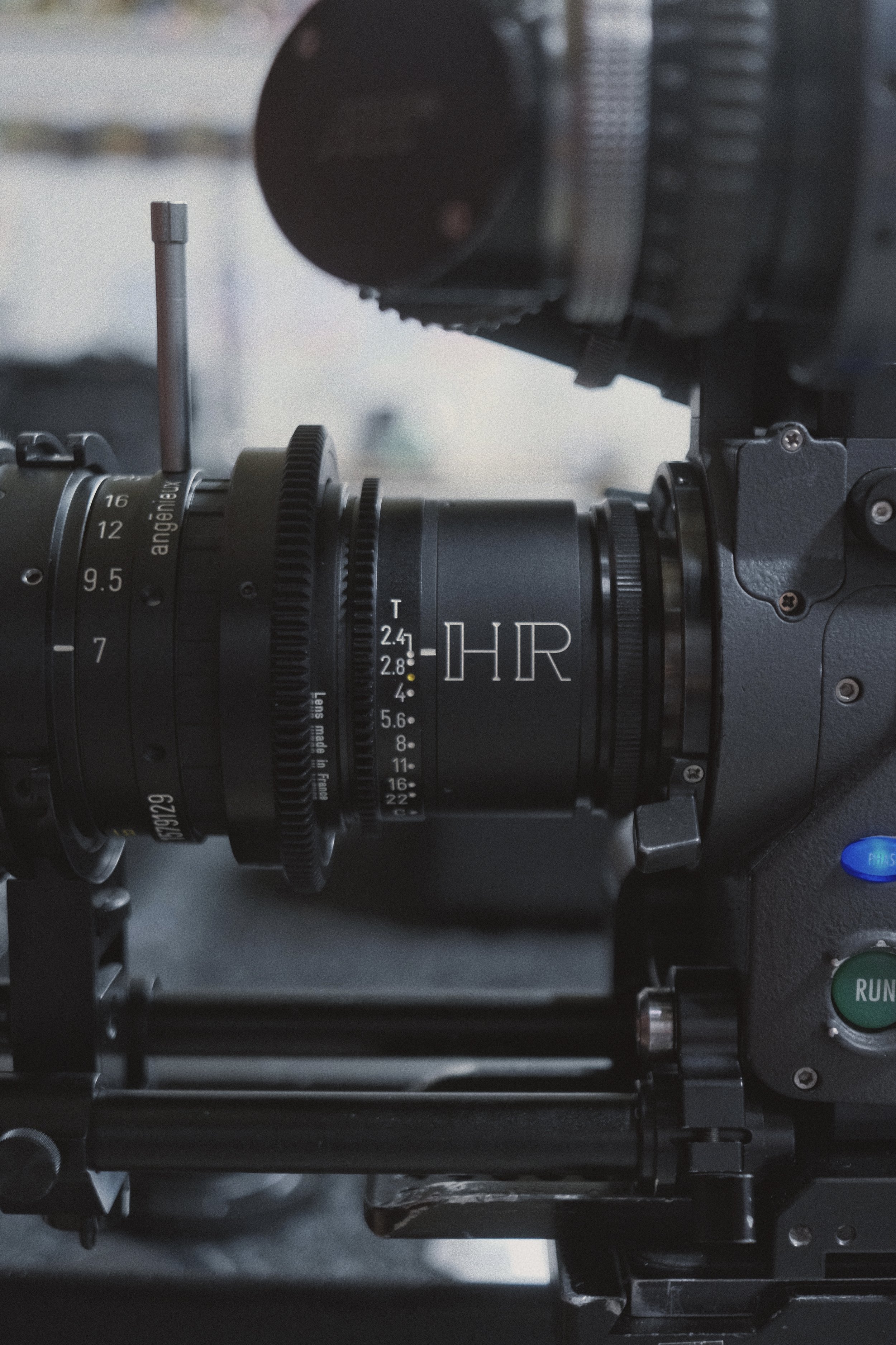 Angenieux 7-81 mm T2.4 HR S16 Zoom Lens (PL)