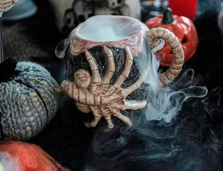 Facehugger-Alien mug  Freaky Clay