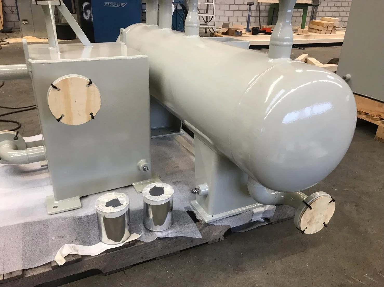 NAM AWG compressor skid for ConPackSys. Coating inspection and final inspection of a.o. degassing vessel for gas compressor skid. C4 paint system with polyurethane finish. Dry film thickness measurement, etc.