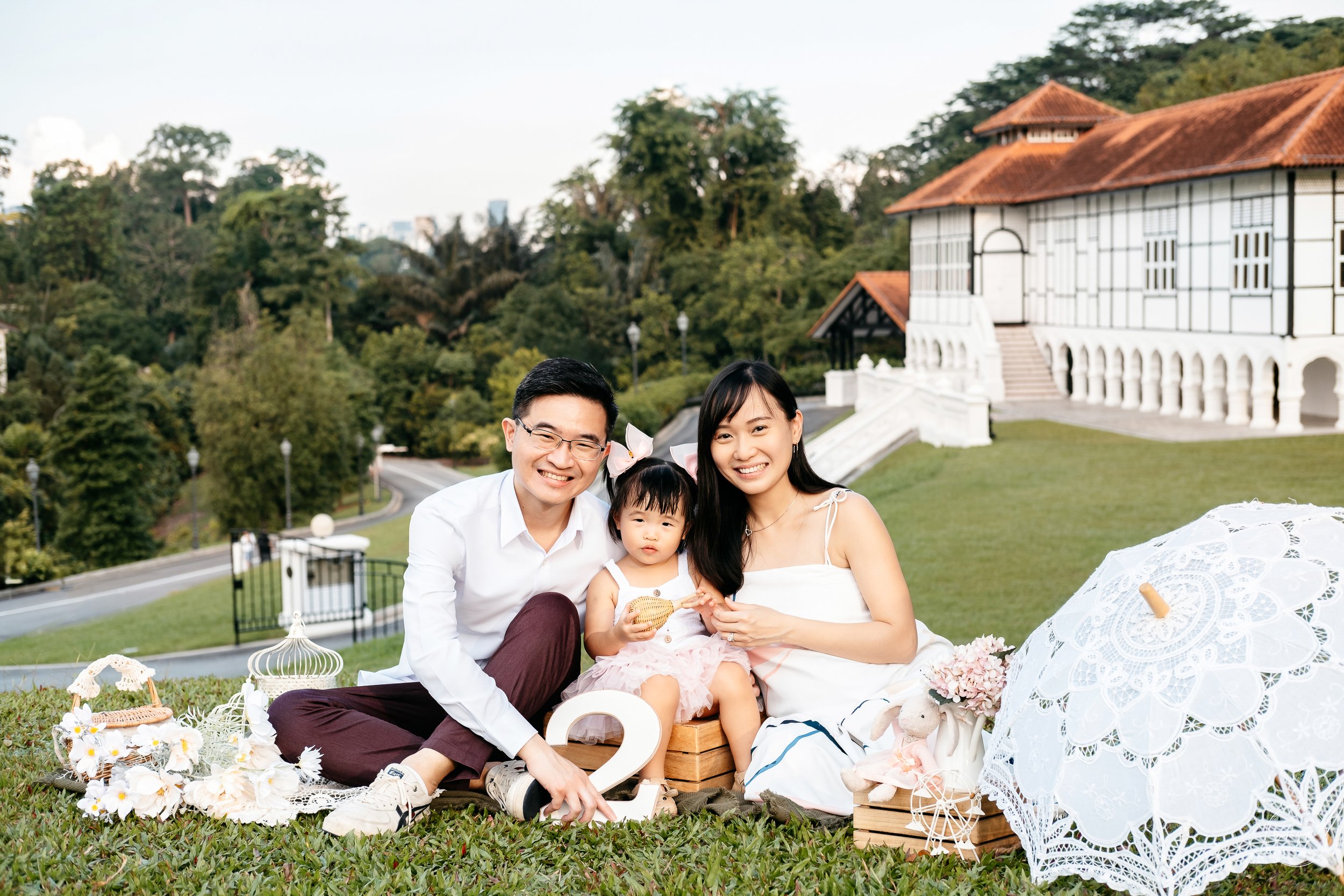 outdoor family photoshoot singapore-0006.jpg