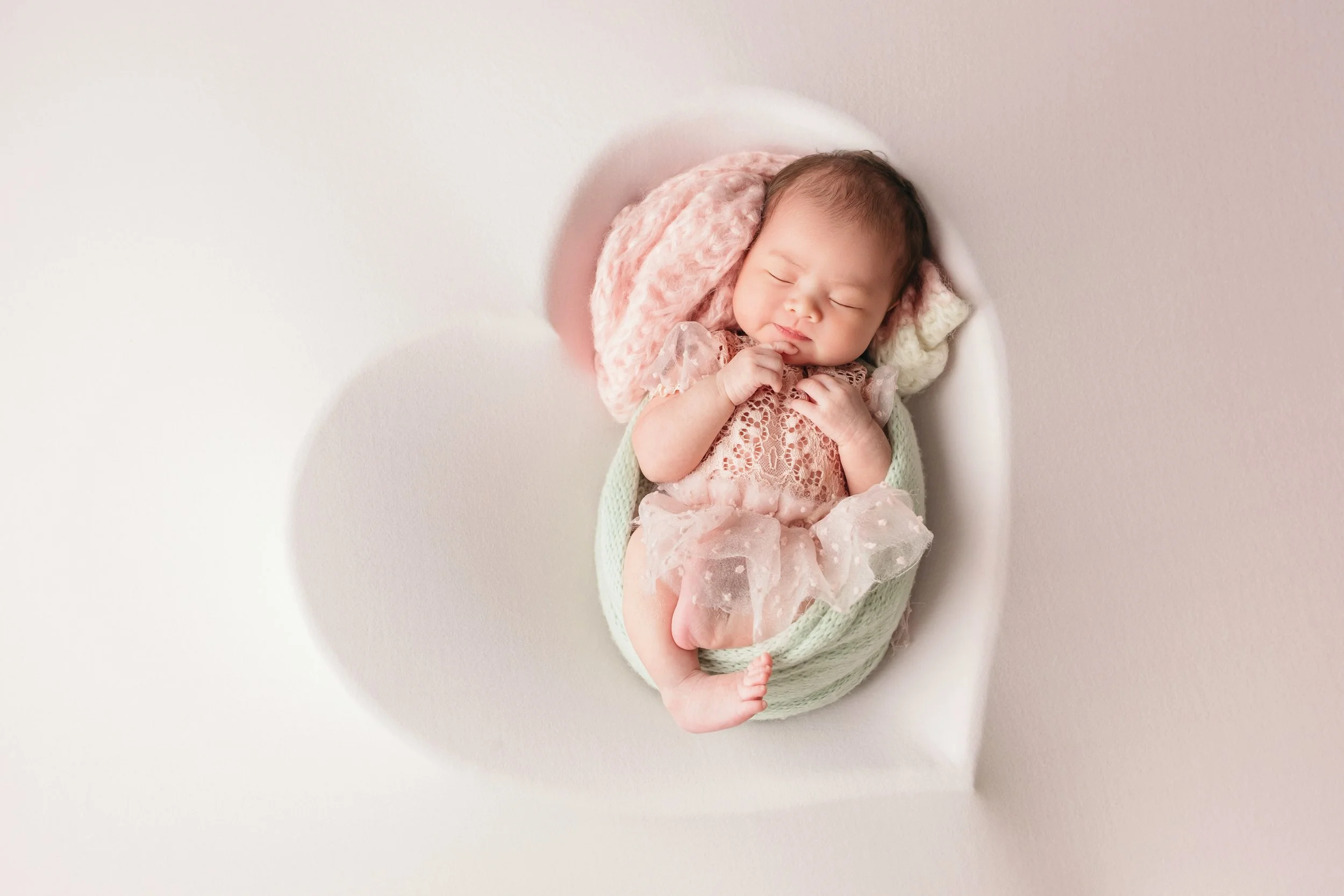 newborn photoshoot singapore-0037.jpg