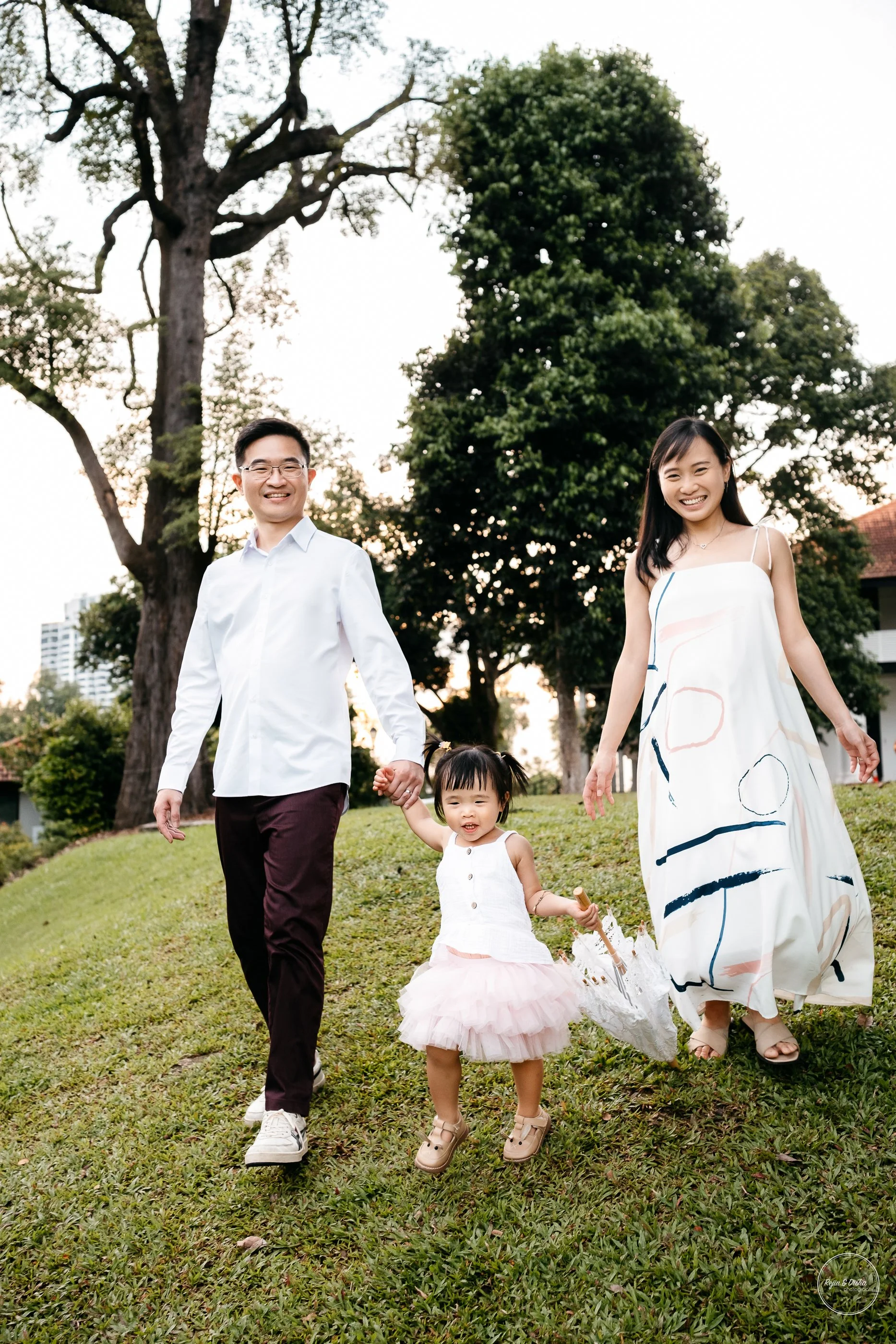 Family photoshoot outdoor Singapore Botanic gardens marina bay gardens by the bay