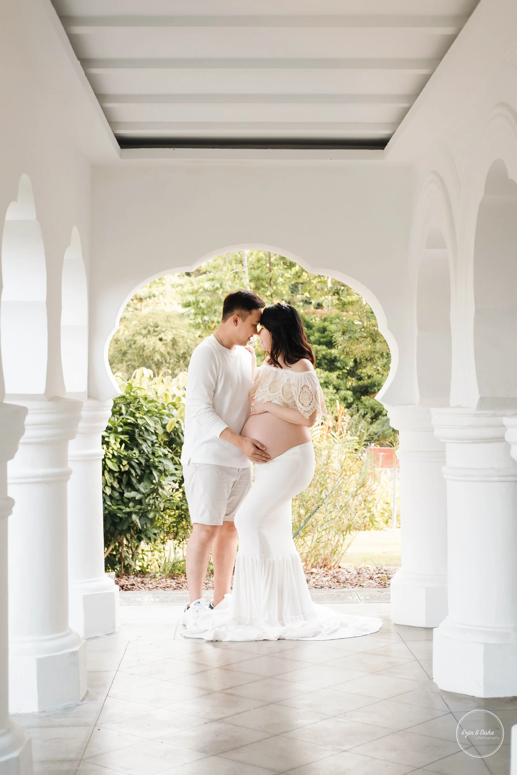 Outdoor Maternity photoshoot singapore
