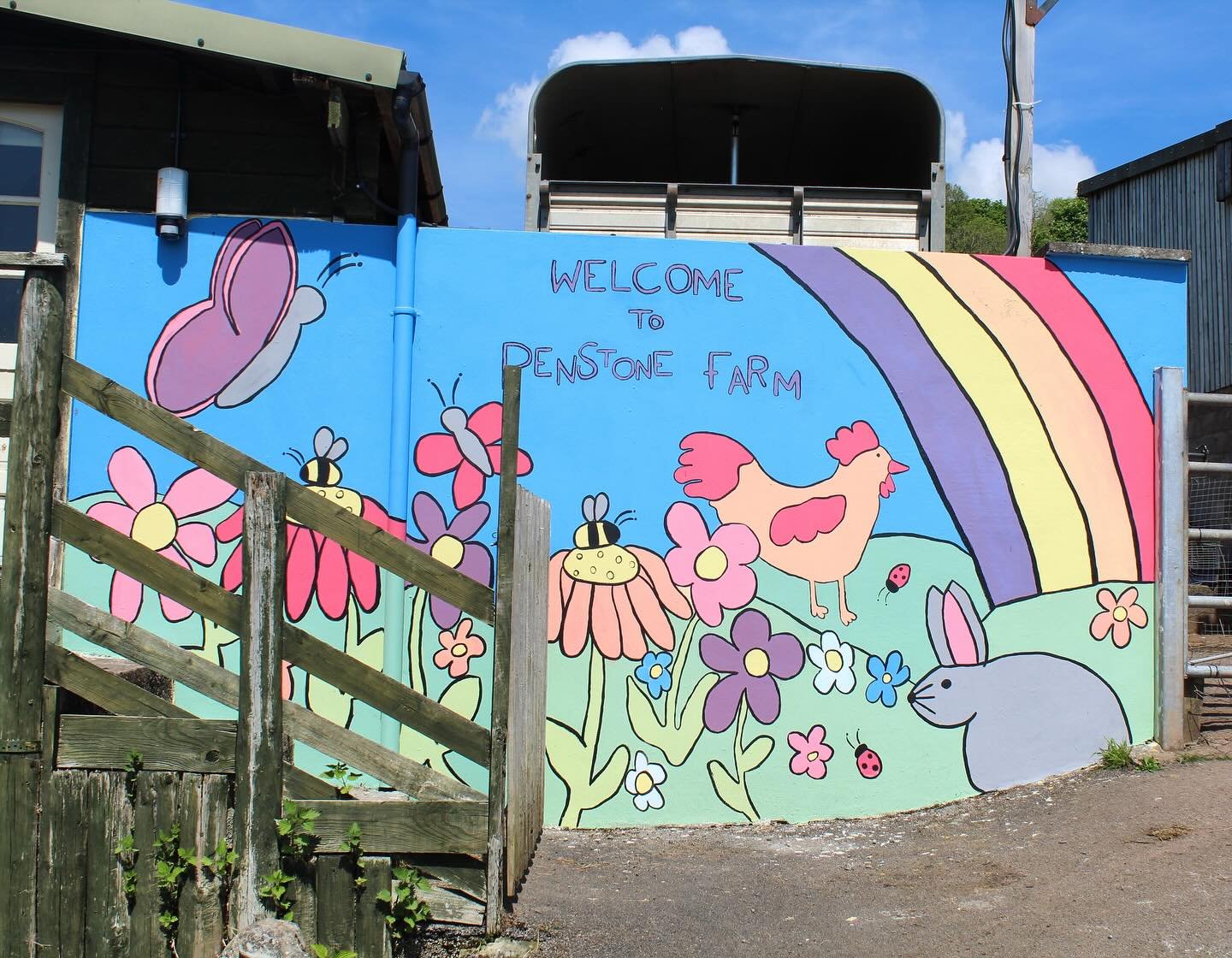 🌈 Look at this!🌈 a huge thank you to our teacher Adele and all of Lavender Adults class who have spent many hours on this beautiful mural. We LOVE it and the colour that it brings to the farm. What do you think? 🐝 🦋 🐔 🌷 🐇 🐞
