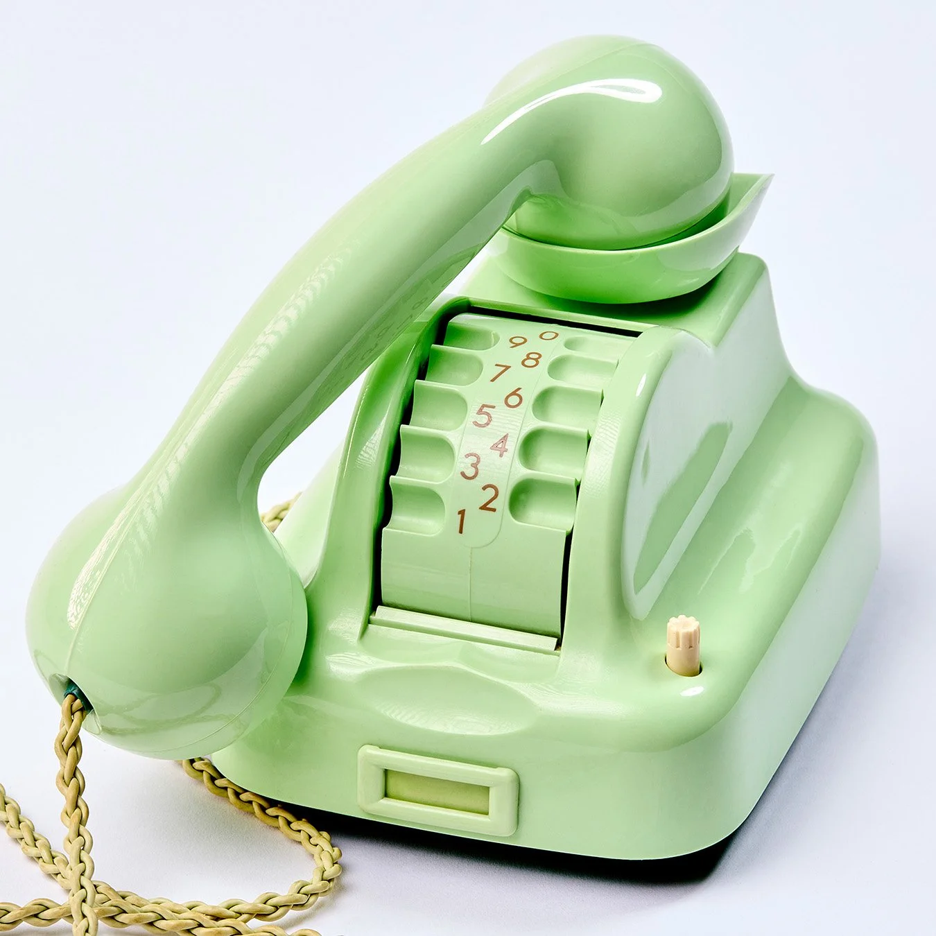 Der Trommelw&auml;hler ist ein nostalgisches Telefon aus den 50er Jahren. Statt Wahlscheibe gab es einen Drehzylinder. Ich habe alle 6 farbigen Modelle f&uuml;r den Buchautor und Sammler Christoph T.M. Krause f&uuml;r sein gleichnamiges Sachbuch foto
