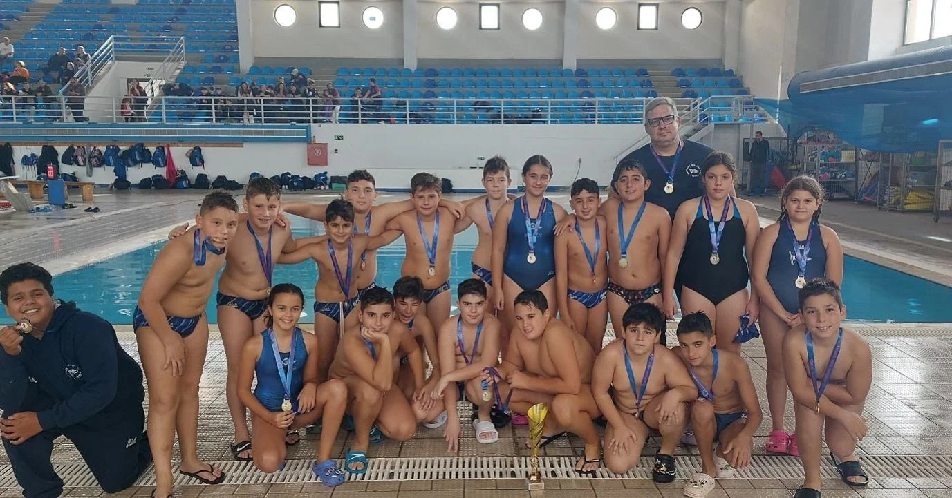 &Omicron;&iota; &Pi;&rho;&omicron; &Mu;ί&nu;&iota; &tau;&omicron;&upsilon; &Nu;&Omicron;&Chi; &Alpha;&Upsilon;&Rho;&Alpha; &omicron;&lambda;&omicron;&kappa;&lambda;ή&rho;&omega;&sigma;&alpha;&nu; &tau;&eta; &sigma;&upsilon;&mu;&mu;&epsilon;&tau;&omic