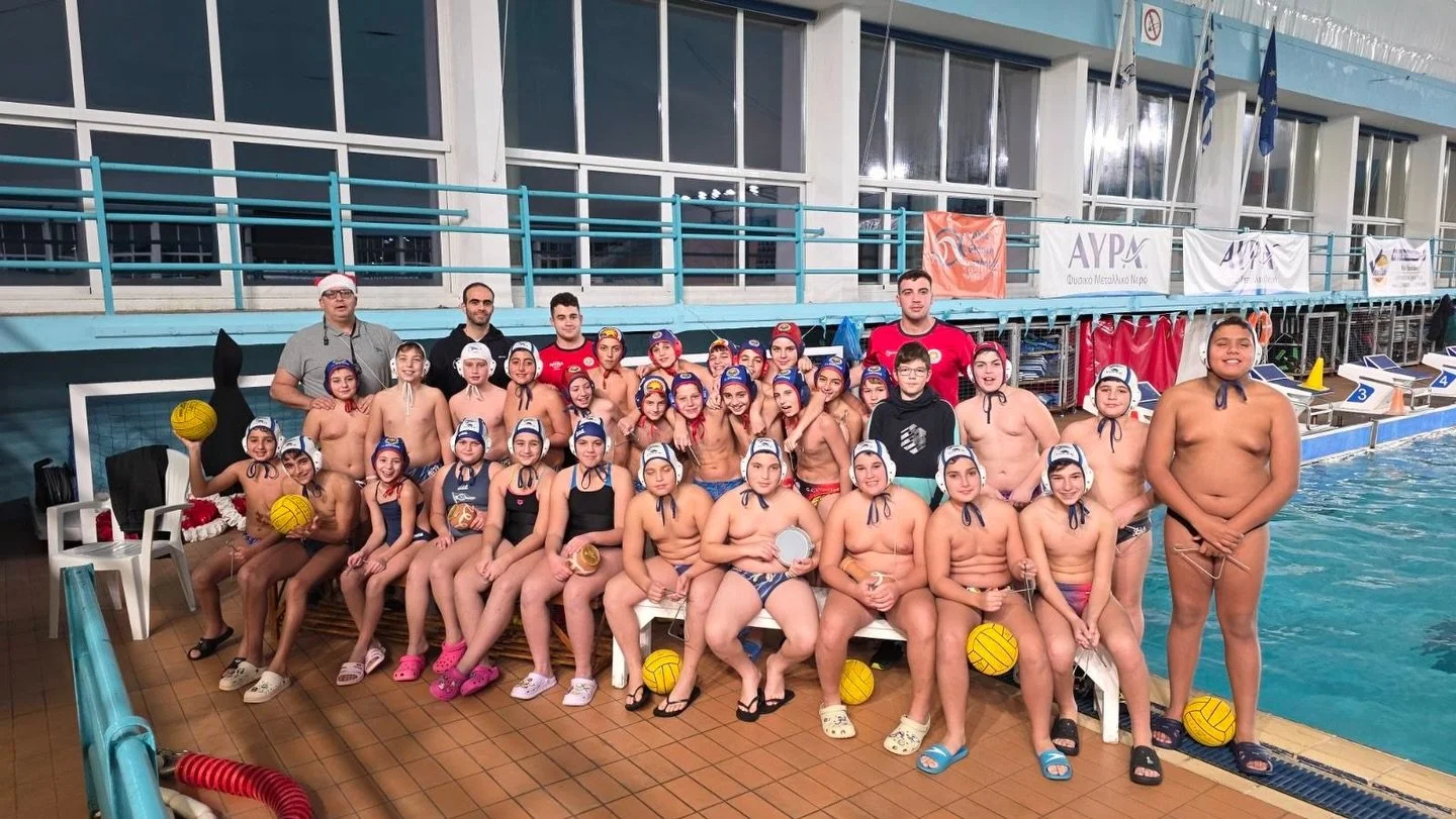 🔵⚪️ &Kappa;&lambda;&epsilon;ί&nu;&omicron;&upsilon;&mu;&epsilon; &tau;&eta; &chi;&rho;&omicron;&nu;&iota;ά &mu;&epsilon; &alpha;&upsilon;&tau;ή &tau;&eta;&nu; ό&mu;&omicron;&rho;&phi;&eta; &sigma;&tau;&iota;&gamma;&mu;ή &alpha;&pi;ό &tau;&eta;&nu; &