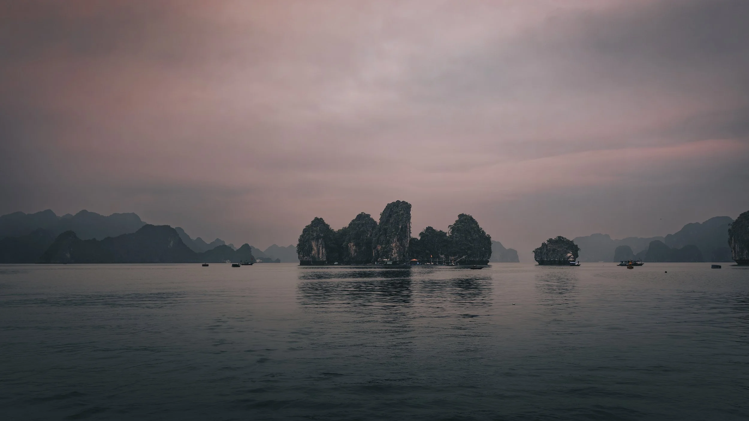 Halong Bay-2418_web.jpg