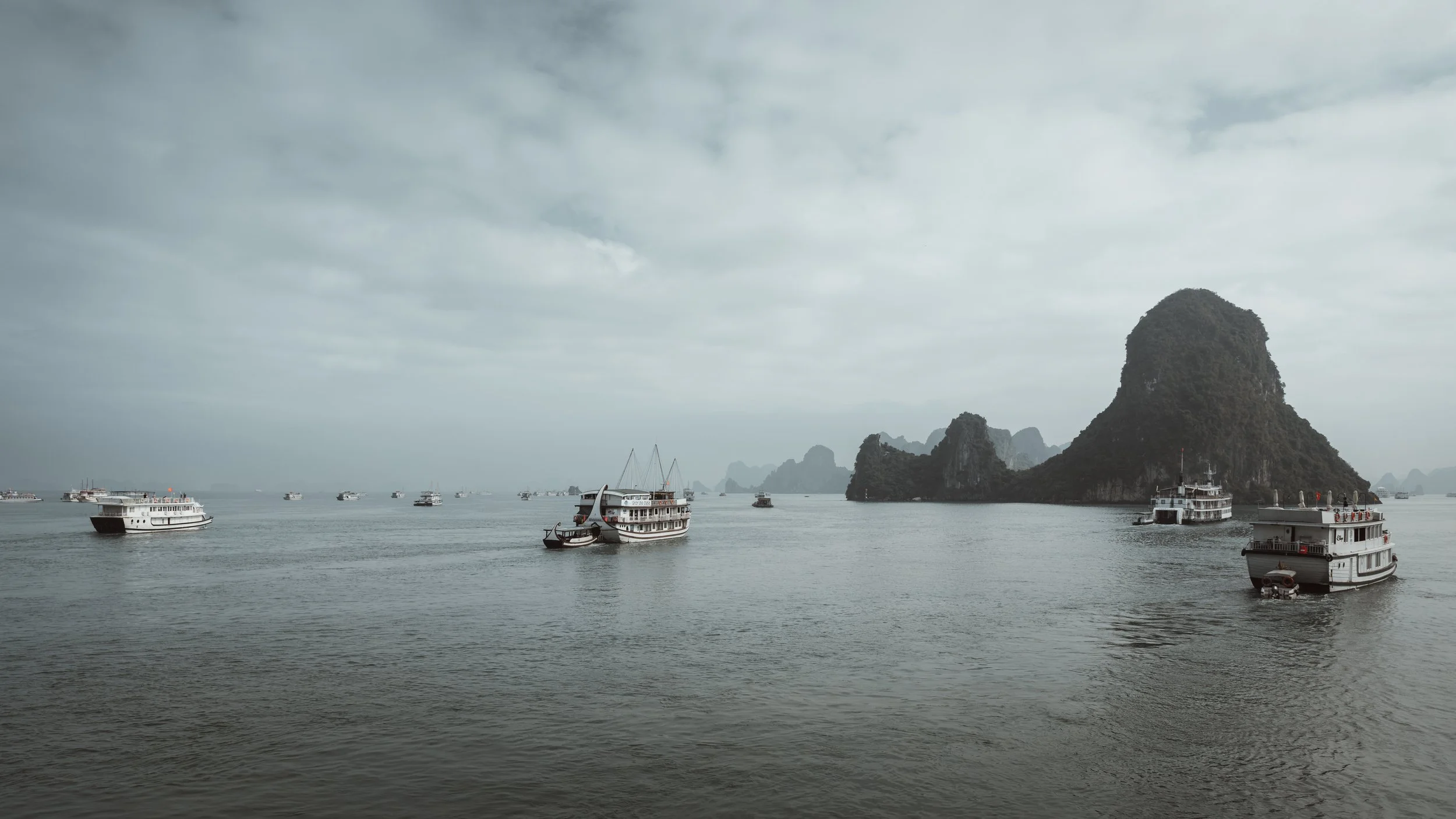 Halong Bay-2277.jpg