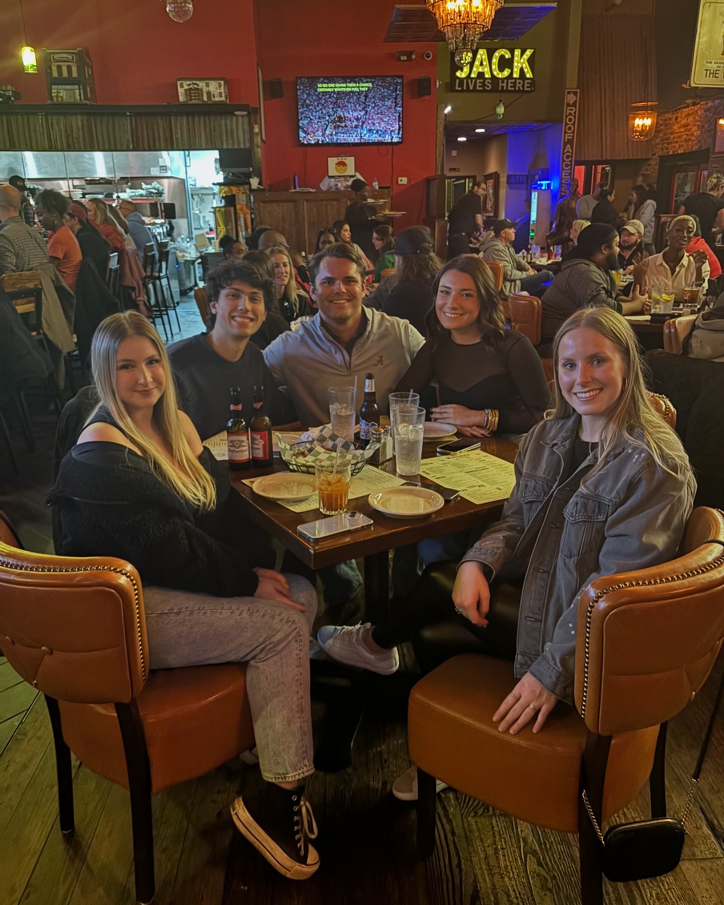 things we&rsquo;re grateful for: @bamacharlotte gamedays at @whiskeywarehouseclt all season long 🏈🥳🍻