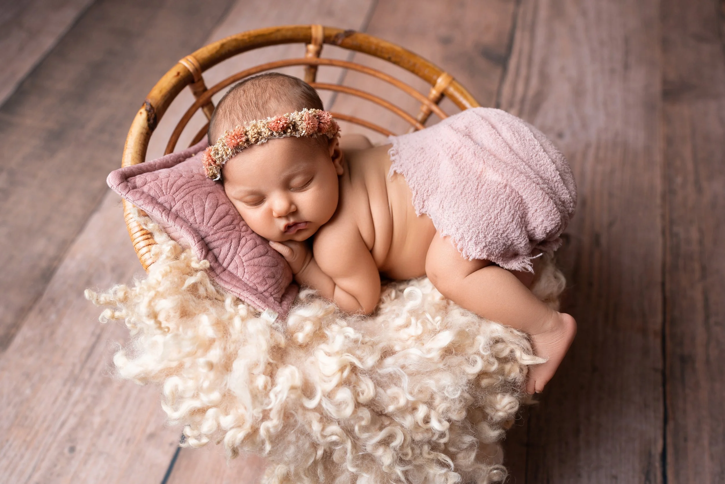 newborn and maternity set design