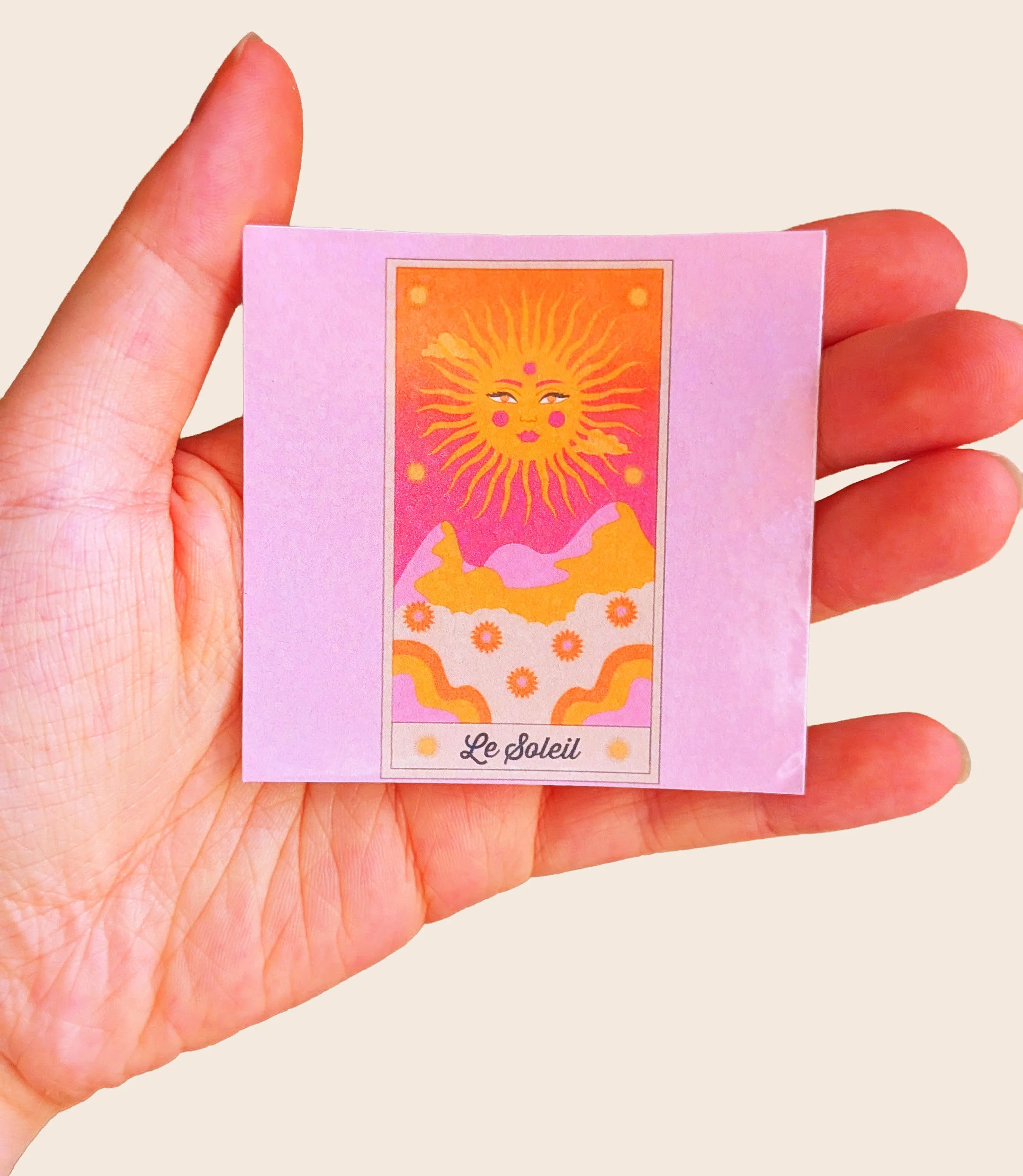 Stickers le soleil.jpg