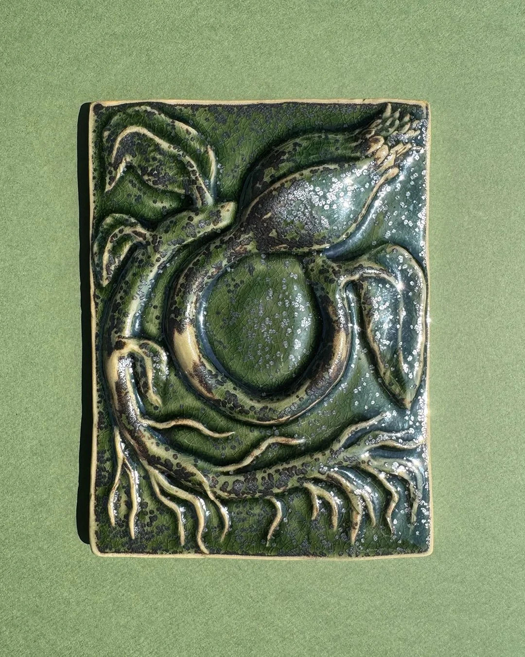 \\**DISPO**// infos en mp
Tableau bas relief en gr&egrave;s blanc &eacute;maill&eacute;
11 x 15 cm
.
.
.
.
.
.
.
#faitmain #tableau #decoration #ceramique #artisanat