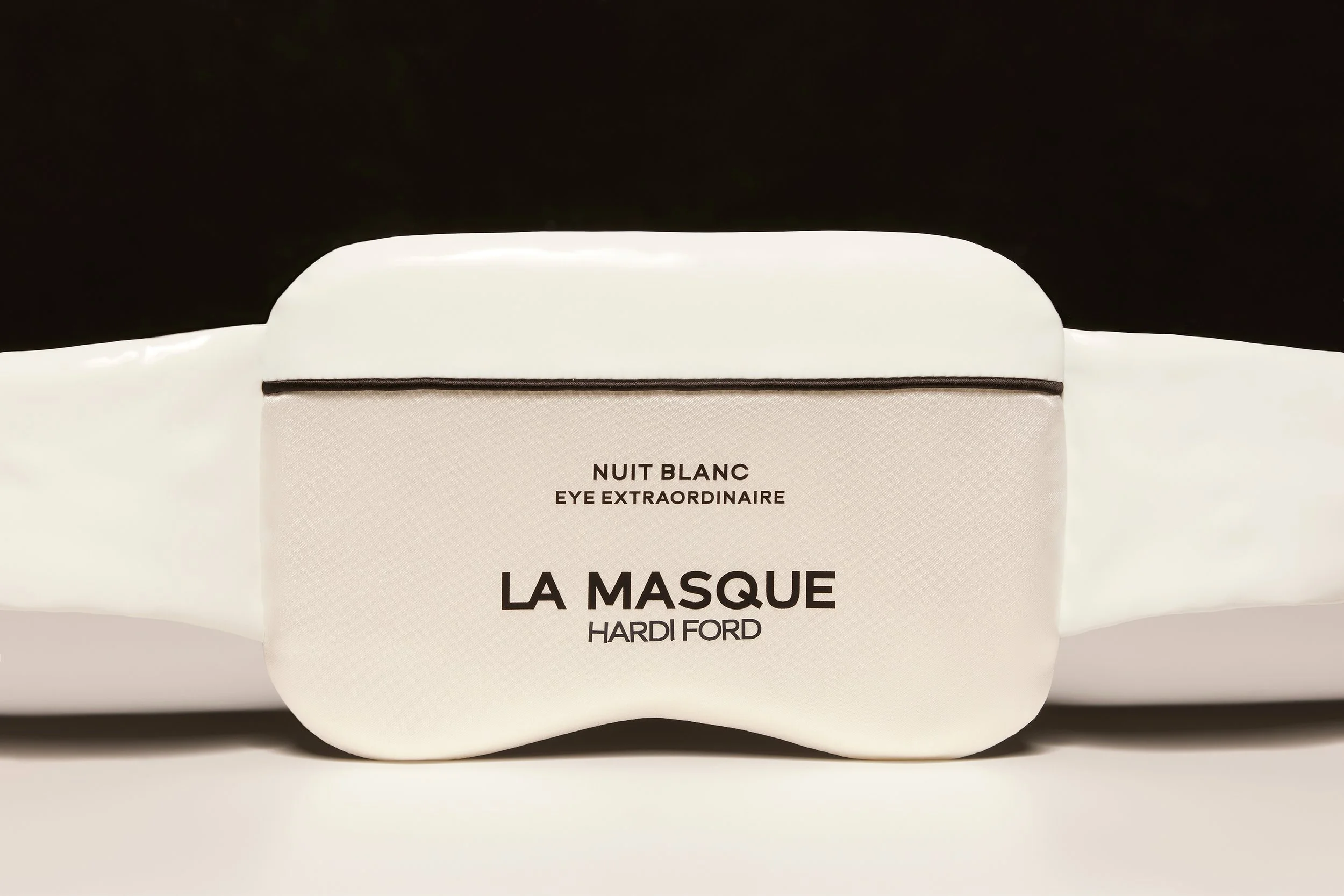 La Masque eye mask beauty product photography by a beauty photographer based in London