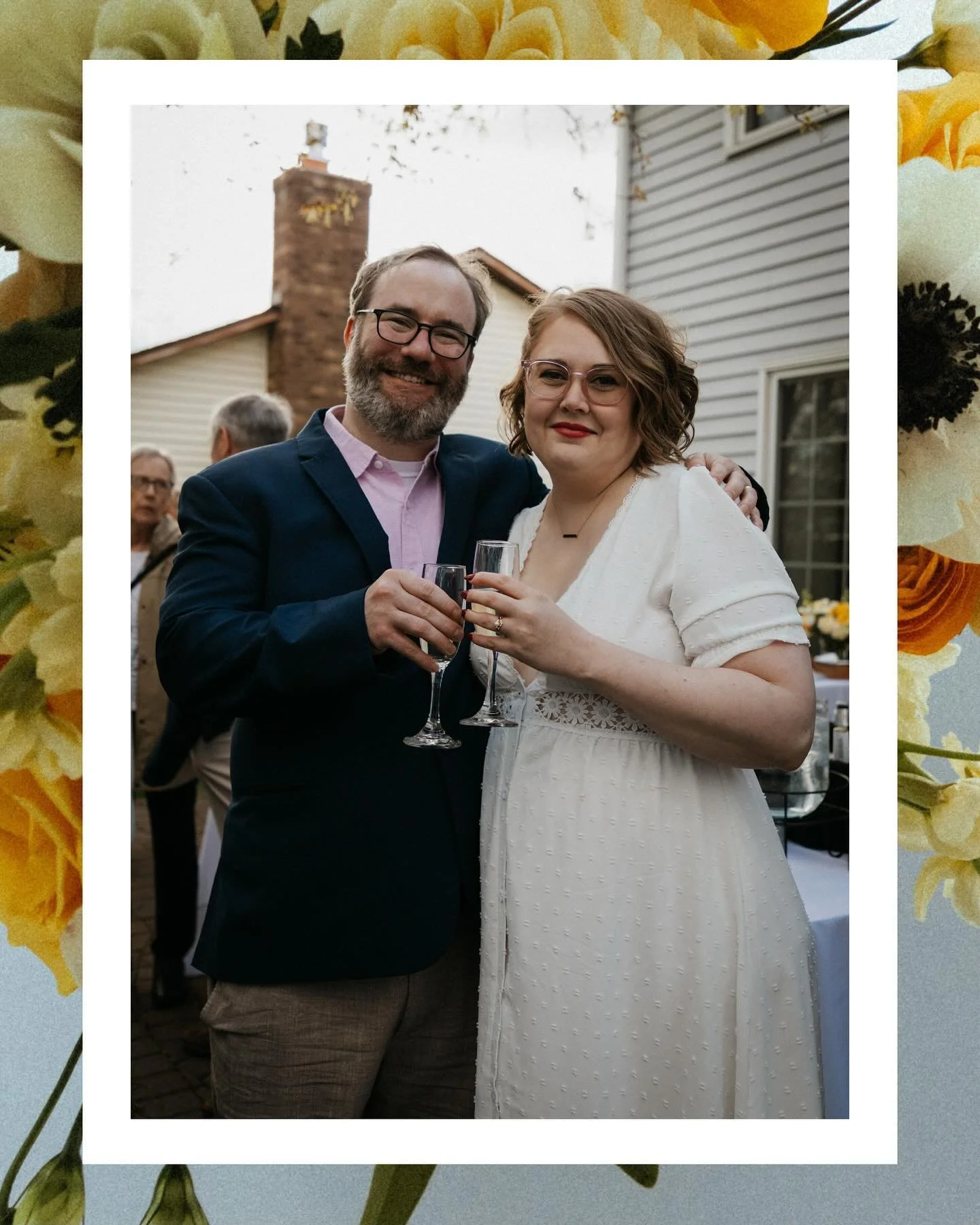 Capturing love in full bloom on this perfect spring day 🌺📸 Congratulations Susan &amp; Chris!

#mnphotography #mnphotographer #minneapolisphotography #minneapolisphotographer
#twincitiesphotographer #twincitiesphotography
