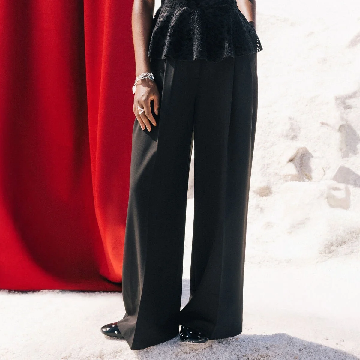 pantalon-large-a-pinces-noir-femme-vue7-36125351350191001.jpg