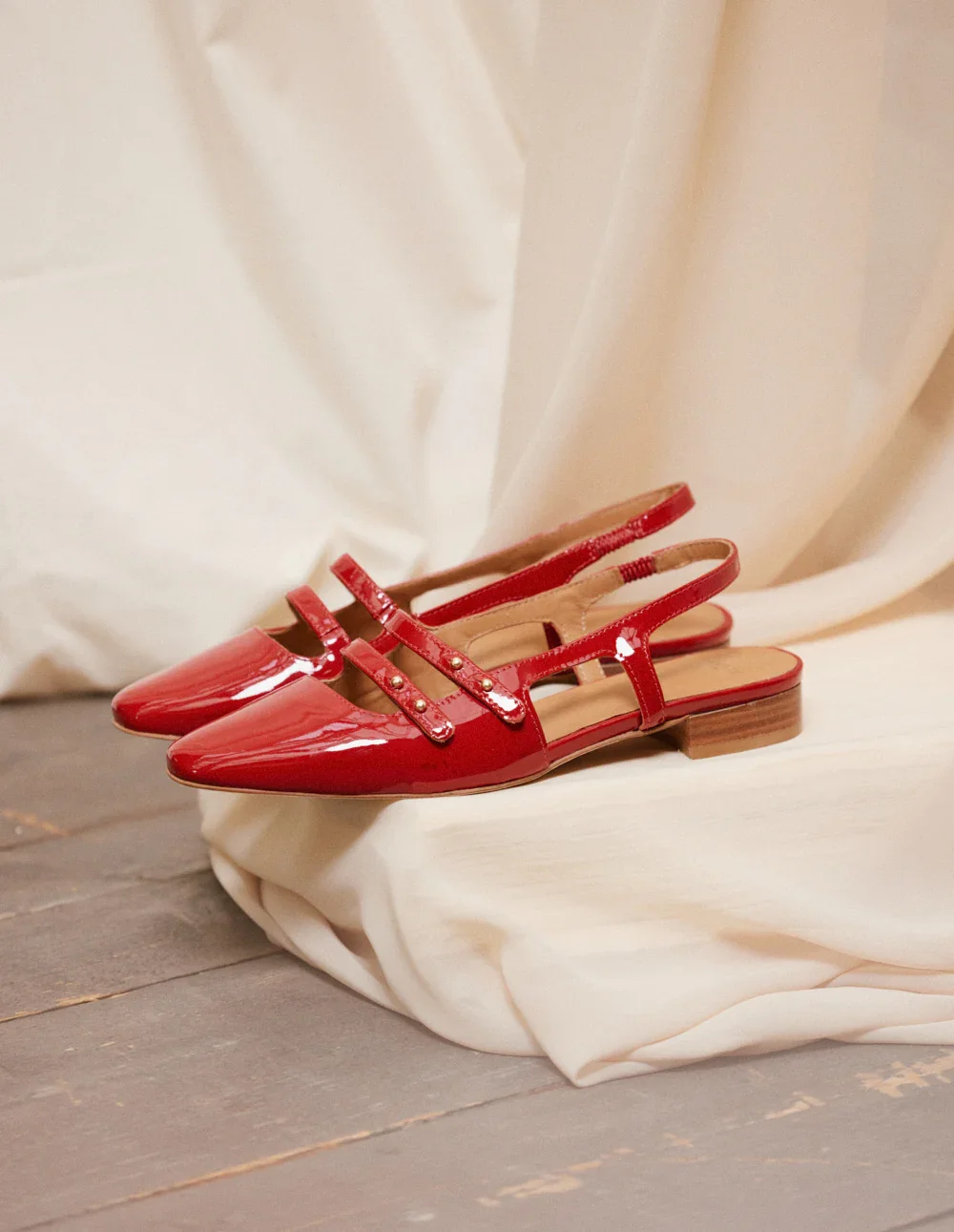 WEB_Soli_Cuir_verni_rouge_SOLL2006_U1.jpg.webp