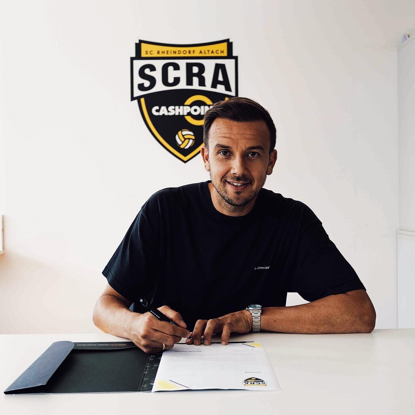 We just signed our Defensive Midfielder - Manuel Prietl to SCRA Altach in the Austrian Premier League until 2024 ✍🏽🙏🏽