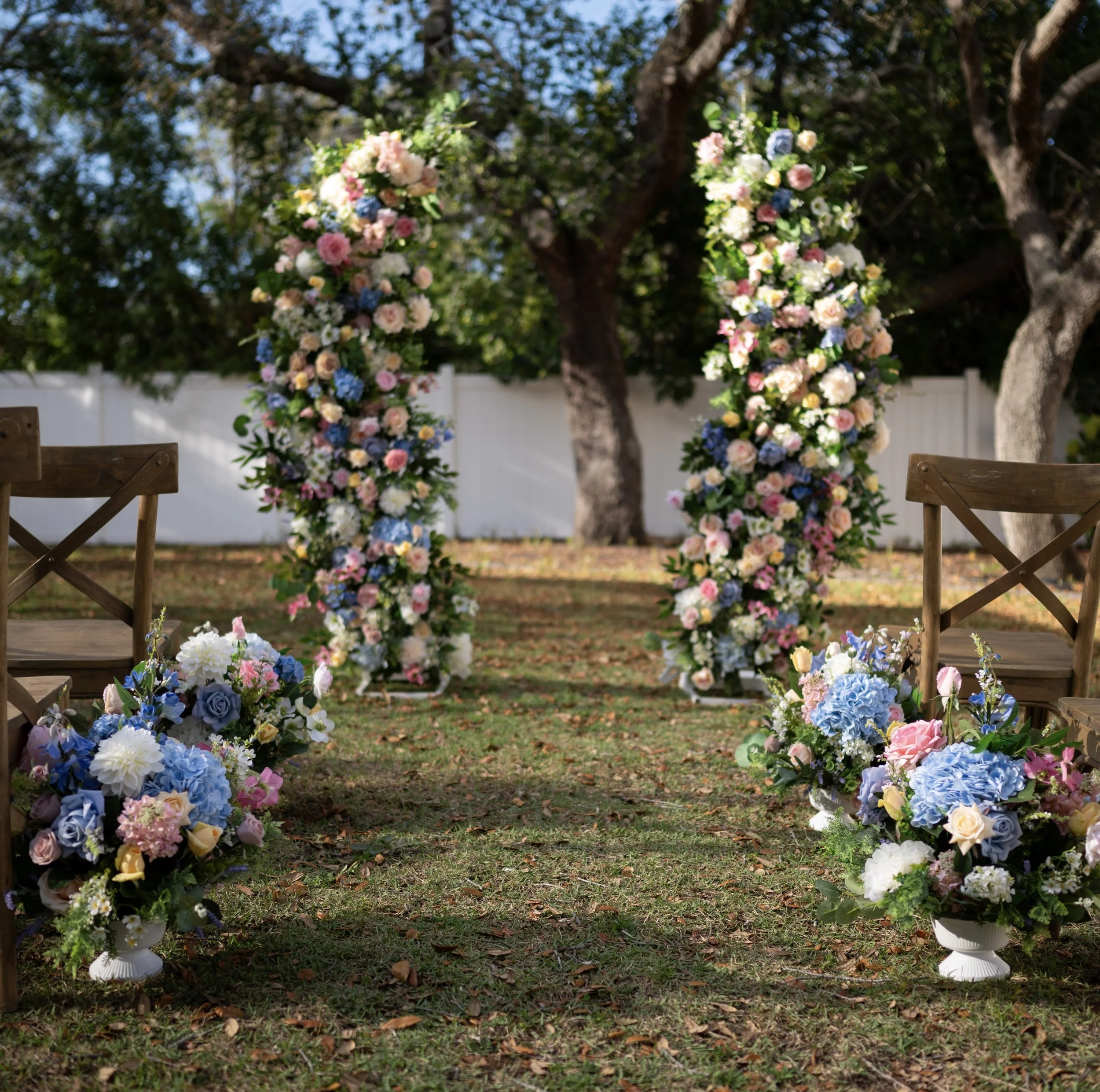 Olivia Arch + Aisle Flowers Bundle