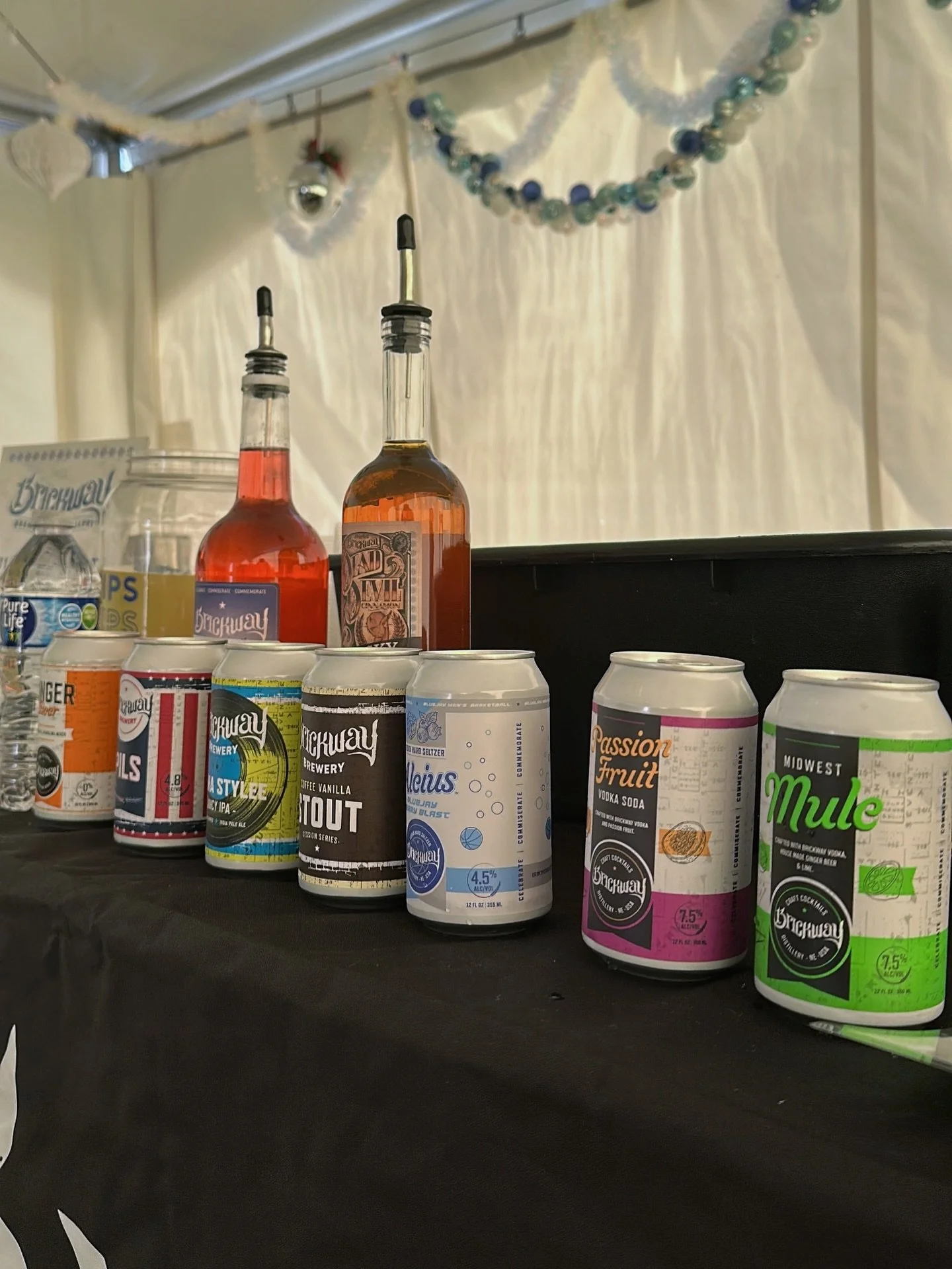 Heading out to @midwest_fest today? Stop by the Brickway tent for Sunday Funday!

#SupportLocal | #DrinkLocal | #DrinkBrickway