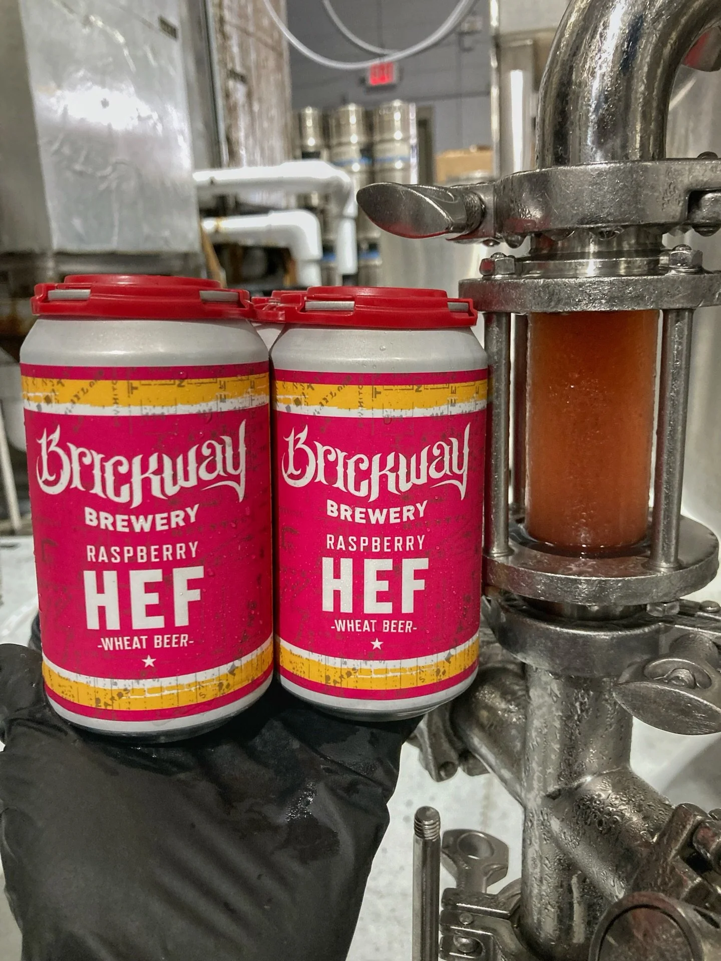 𝐑𝐀𝐙 👏 𝐇𝐄𝐅 👏 𝐈𝐒 👏 𝐁𝐀𝐂𝐊 👏

We&rsquo;re celebrating the fresh batch of everyone&rsquo;s favorite summer beer next week with a launch party! Tapping the new kegs and new to-go packs available.

#SupportLocal | #DrinkLocal | #DrinkBrickway