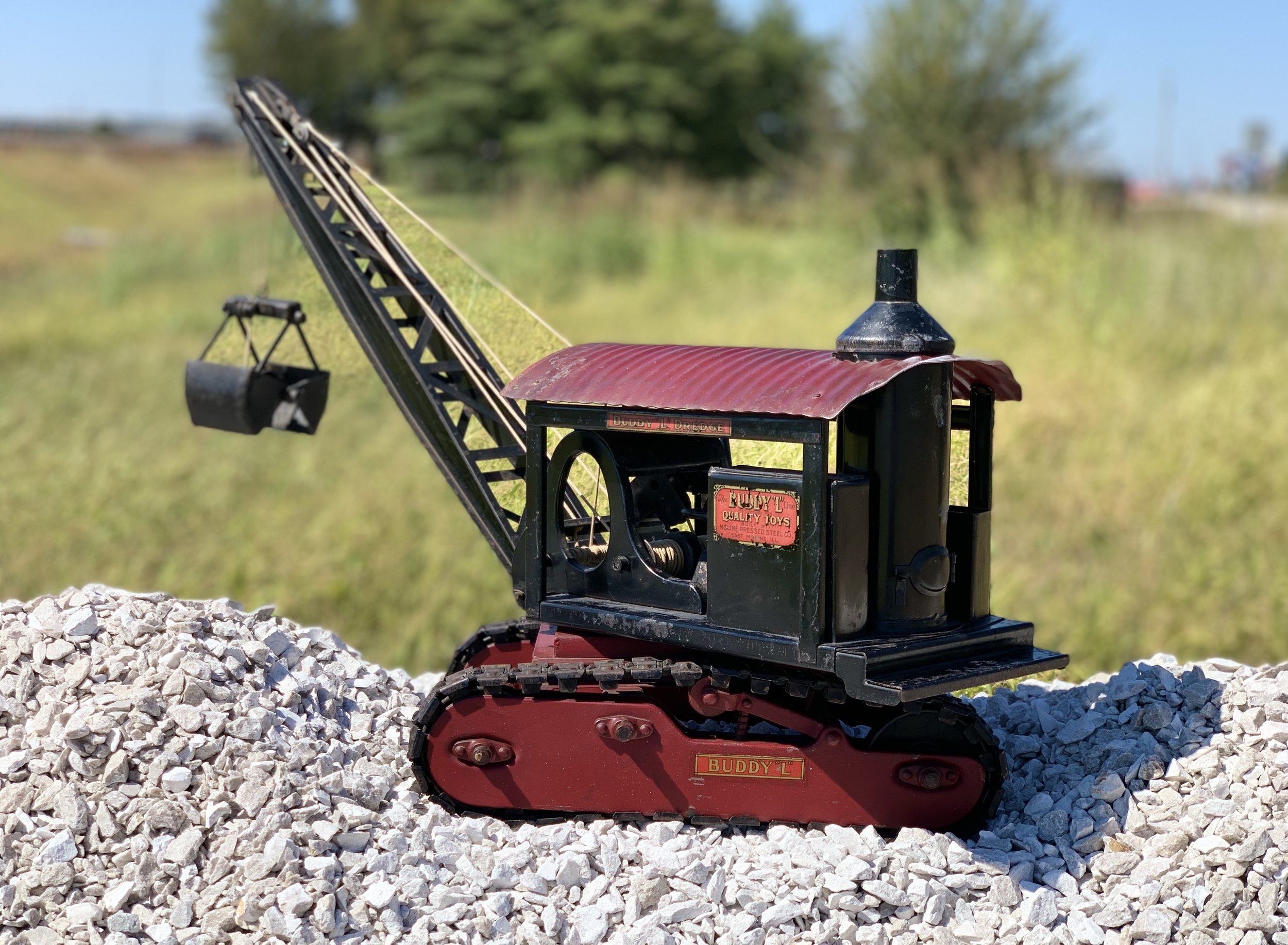 buddy-l-dredge-on-tracks.jpg