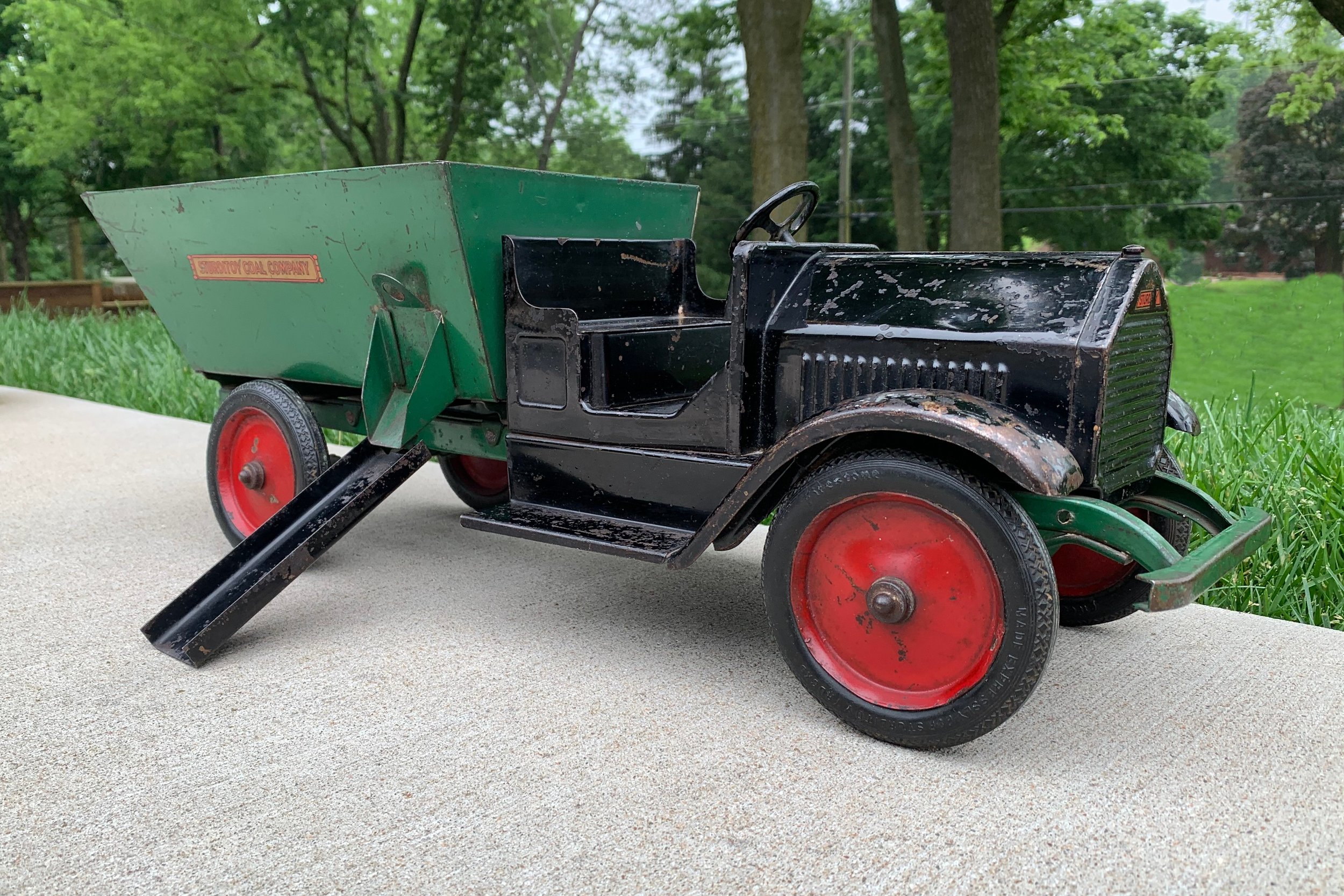 sturditoy-coal-truck-low-cab.JPG