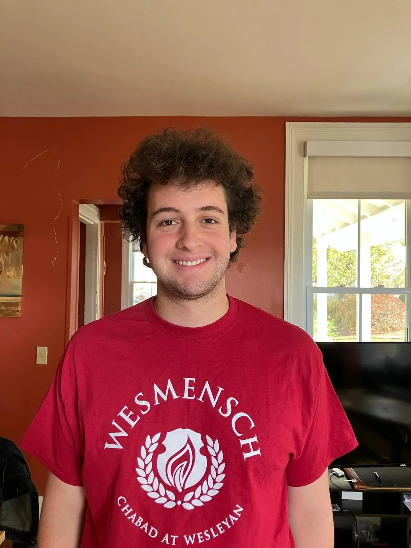 Congratulations are in order for WesMensch Daniel Becker &lsquo;26 from Newton, MA ⭐️🌳FUN FACT: &ldquo;My a cappella group in high school sang the national anthem at Fenway Park&rdquo;