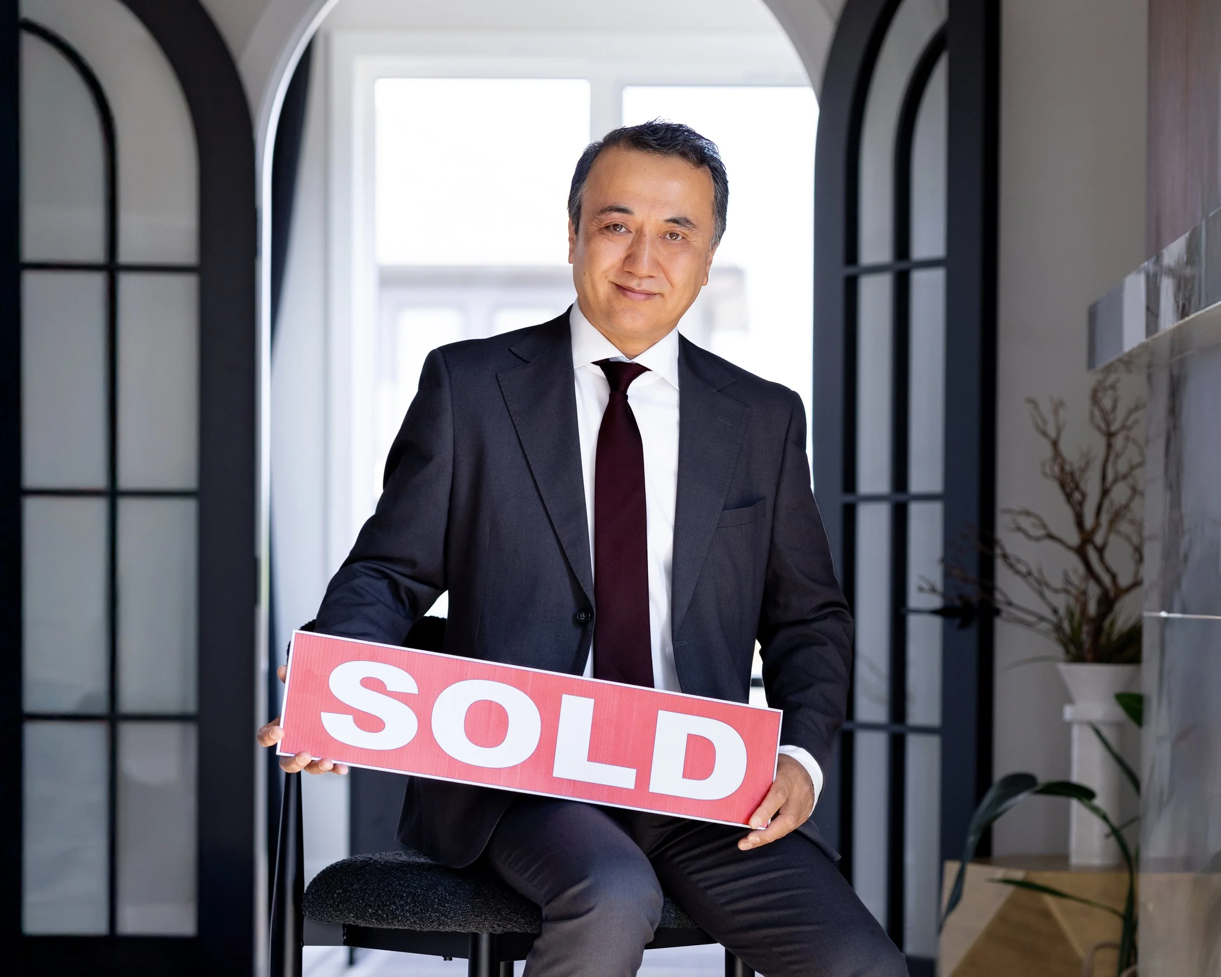Why Every Real Estate Brokerage Should Offer Branding Photo Days