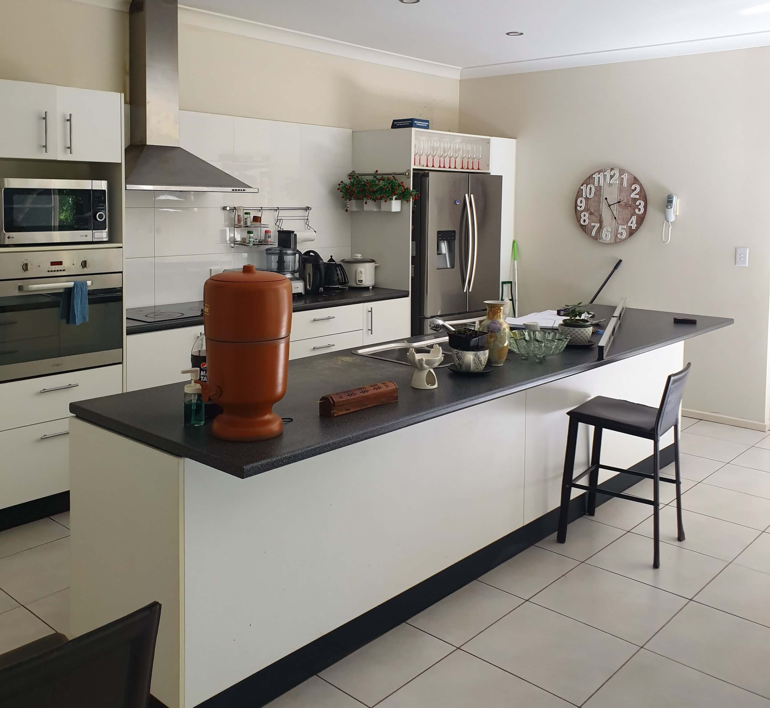 before-gallery-buderim2-kitchen-cabinet-makers-sunshine-coast-cabinetry-renovations-awards-flat-packs-cabinet-house.jpg