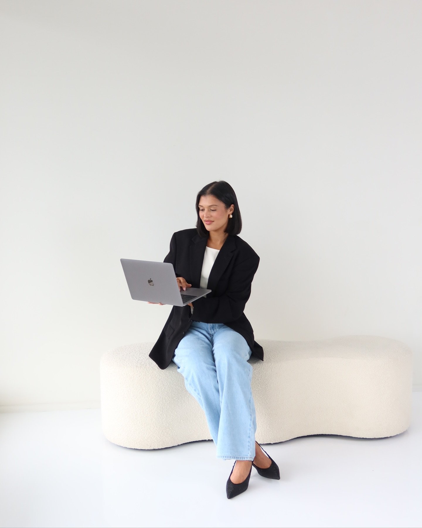 Branding shoot at @studioonhampton 🤍 so excited to update all my brand assets and rinse these photos 😂