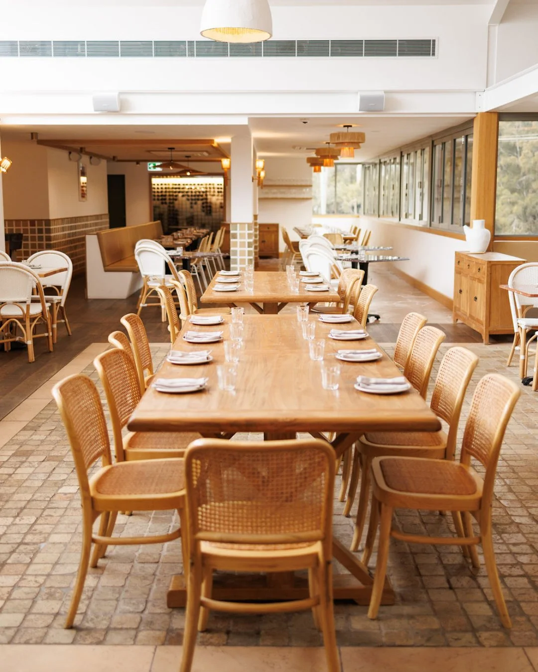 Celebrate Dad the Lago way.

This Father&rsquo;s Day, treat him to a long lunch or relaxed dinner by the water. Our full &agrave; la carte menu will be available, so he can enjoy all his favourites (and maybe a cocktail or two).

Book now.