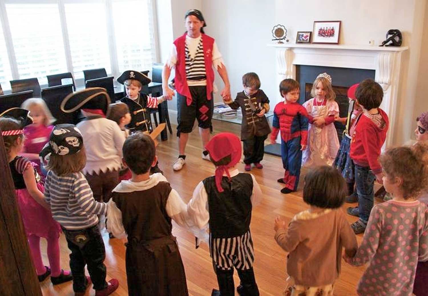 Pirate Dan's Treasure Hunt - Adventure Party Themes - Nutty's Children's Parties 15.jpg