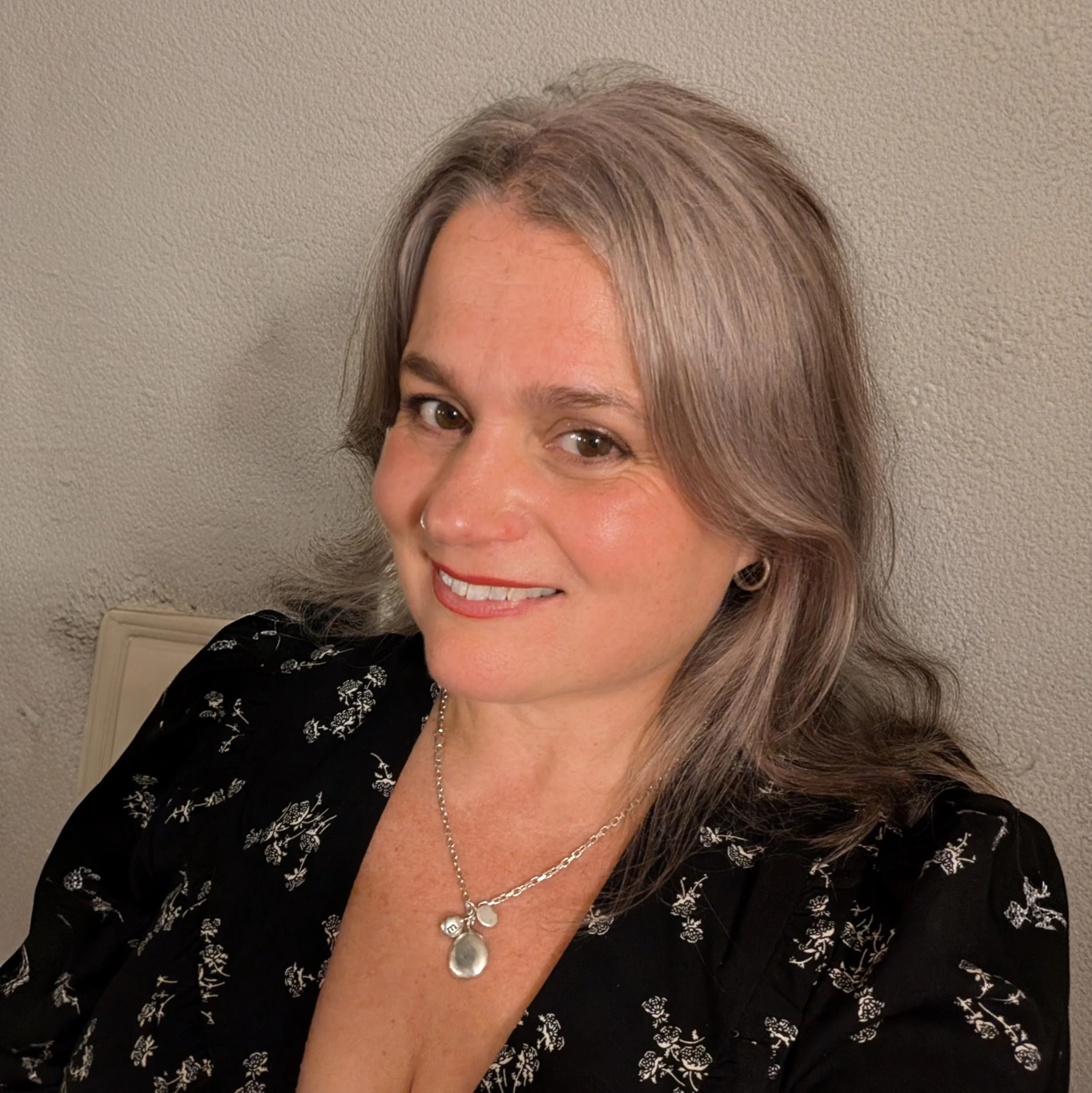 Lindsay Galvin Author