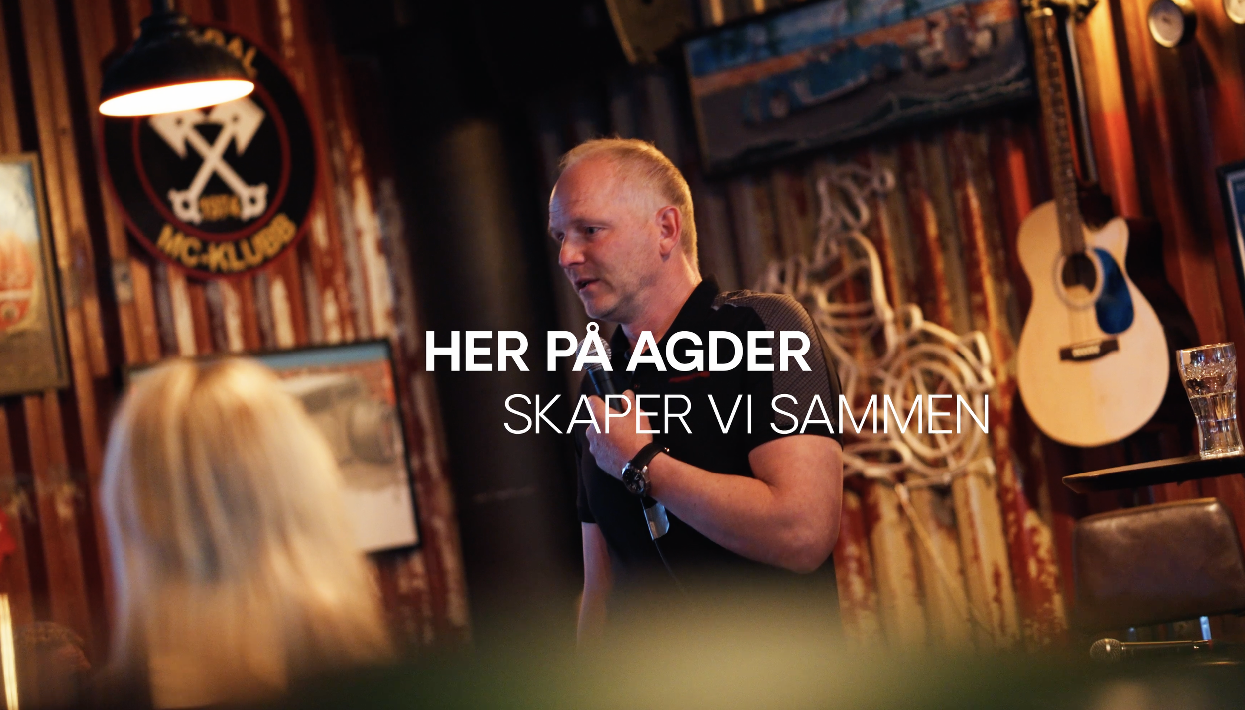 Ja, vi lager selvfølgelig årsrapport også. Men denne gangen måtte vi lage film i tillegg – for å fange stemningen.