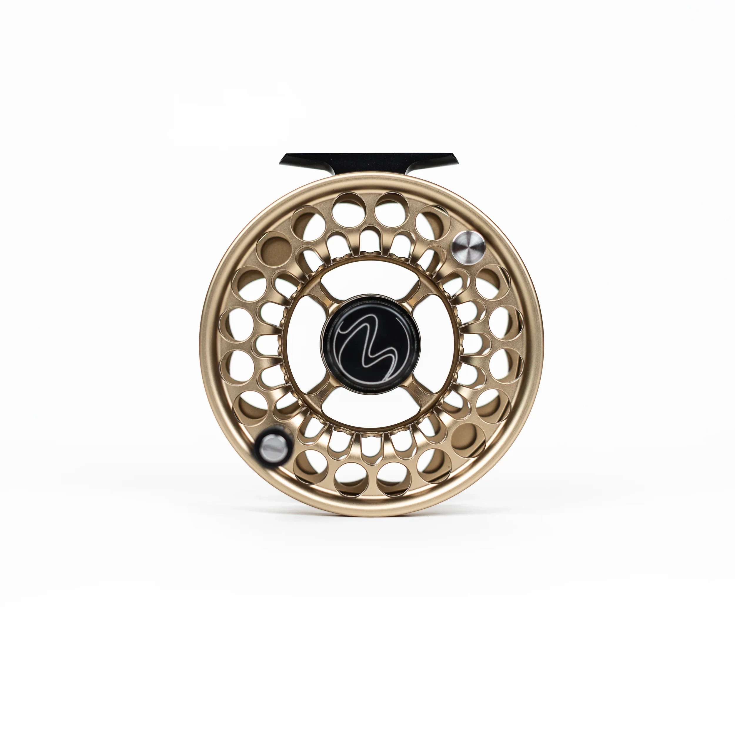 9Plus_Einarsson_Bronze_Back_2025_WEB.jpg.webp