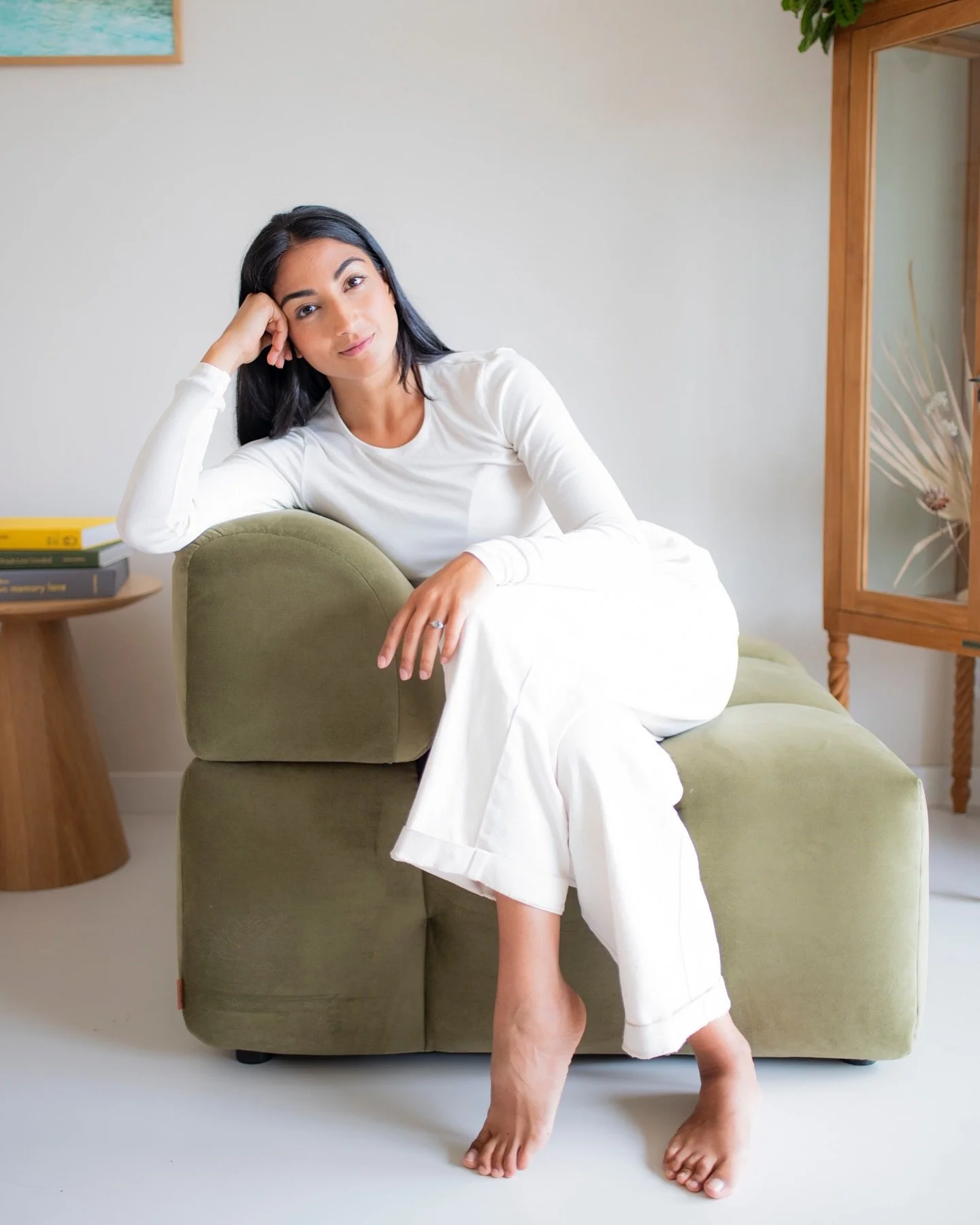 Uiteindelijk wil je stoppen met energie stoppen in dingen die niks teruggeven. Je gaat willen stoppen met jezelf continue aan te passen om op plekken te passen die niet voor jou bestemd zijn. 

Meer en meer wil je op je eigen pad lopen, beslissingen 