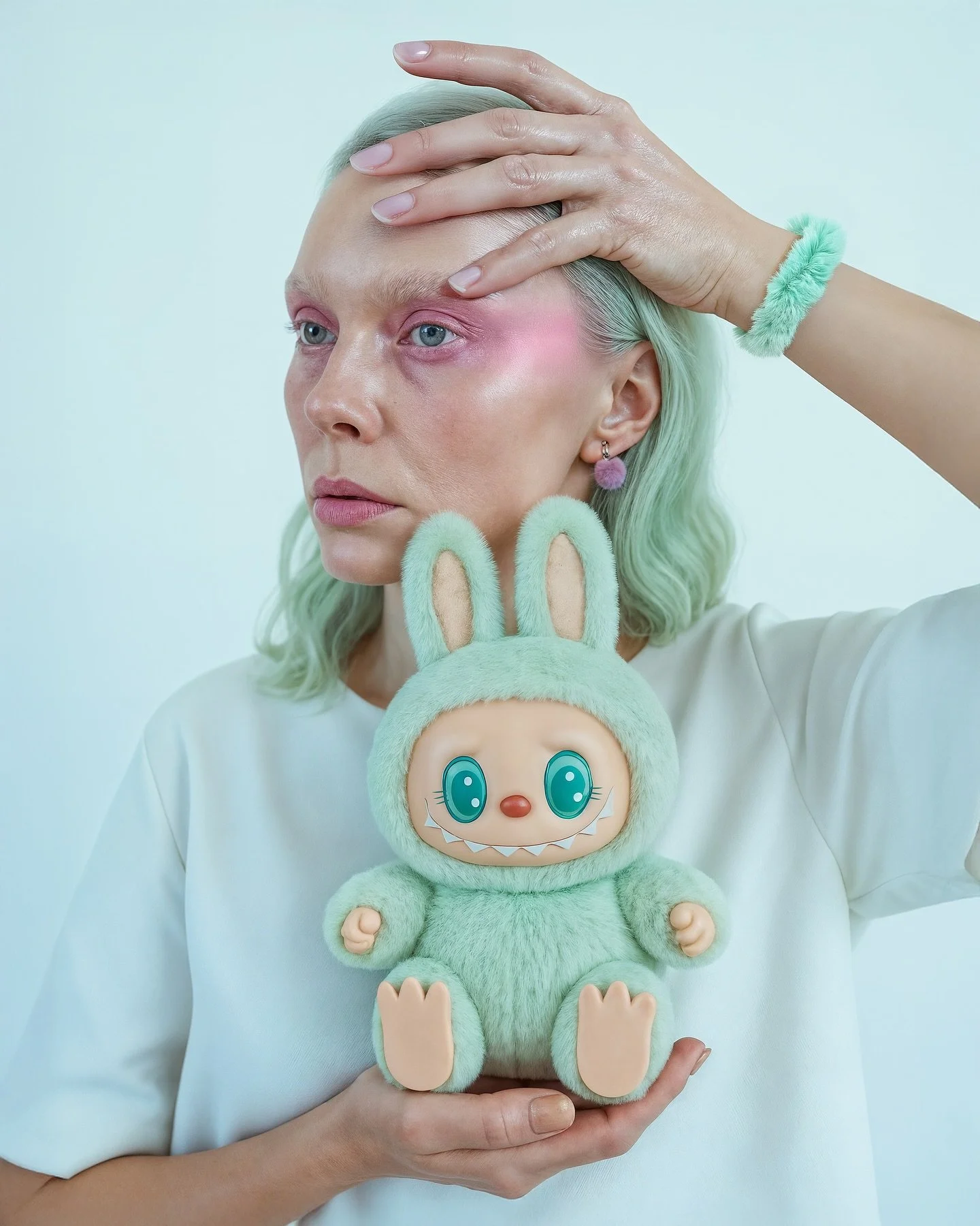 Labubu fever 
.
.
.
#labubu #toys #editorial #fashion #makeup #inspo #trending #weird #ai